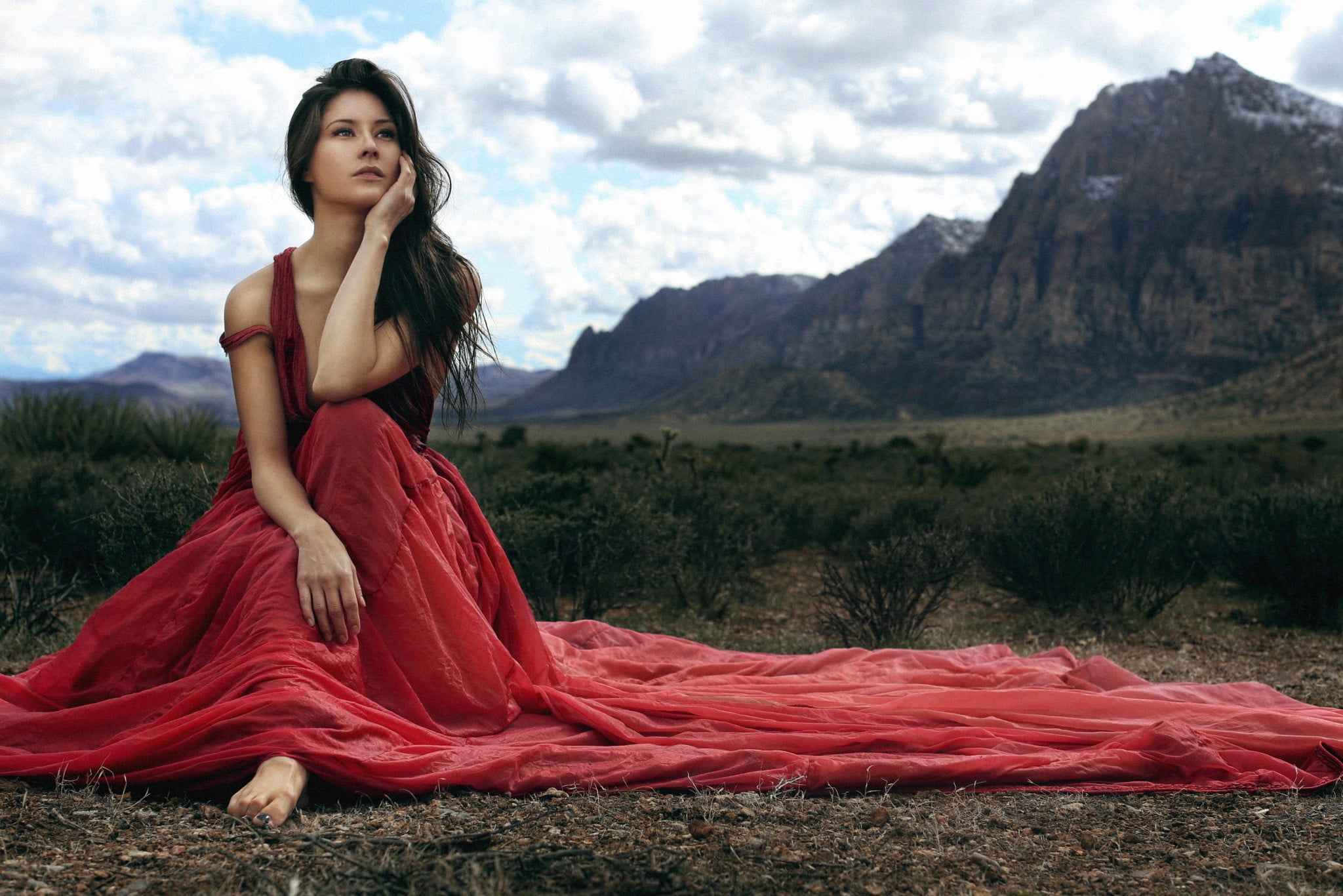 beauty in nature, full length, leisure activity, nature, one person, dress, evening gown, land, women outdoors, beauty, clothing, looking away, hairstyle, HD Wallpaper