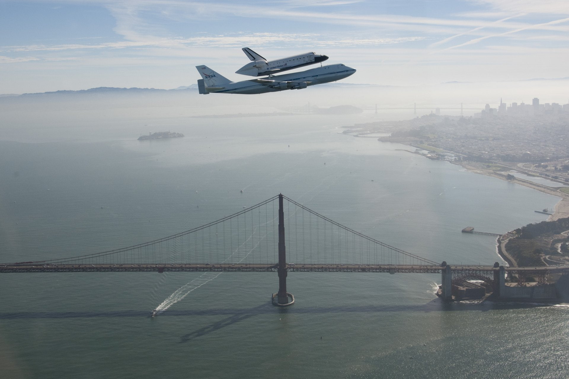 San Francisco, Ocean, NASA, Shuttle, Aerial, Space Shuttle Endeavour, Space Shuttles, Bridge, Space Shuttle, Golden Gate, 1080P, Airplane, HD Wallpaper