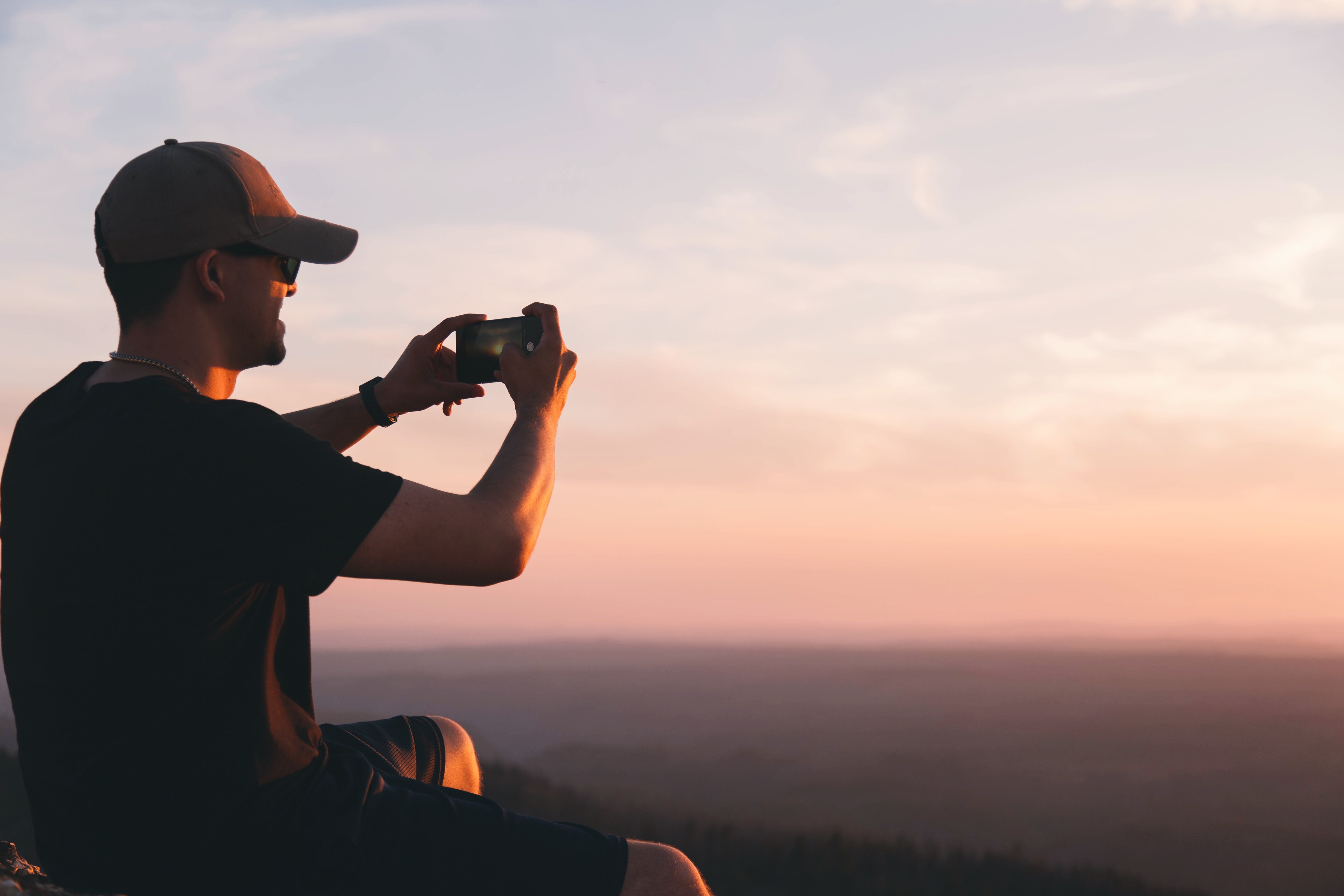 lifestyles, 5K, photographing, scenics - nature, man, mobile phone, beauty in nature, t-shirt, hat, men, misty, sky, cap, leisure activity, one person, HD Wallpaper