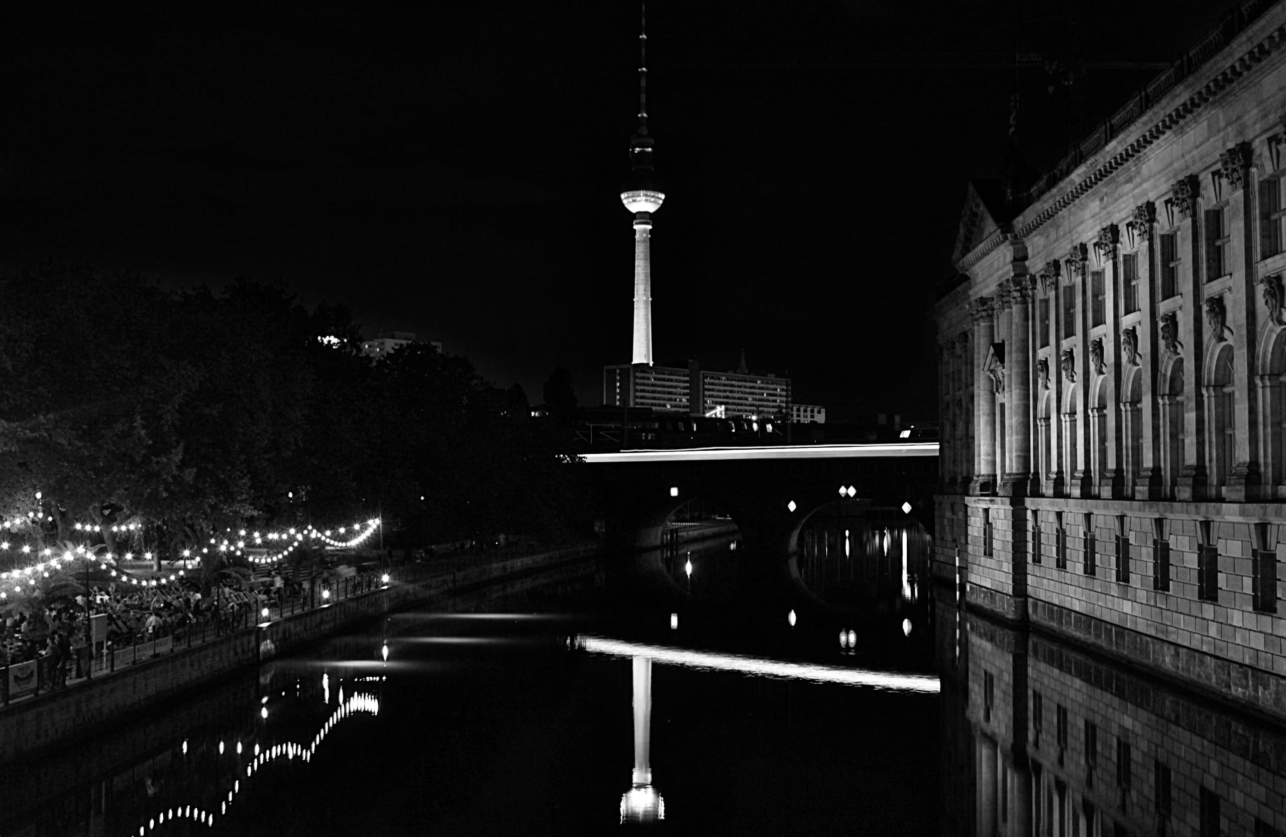 communication, built structure, tall - high, tower, bridge, 2K, skyscraper, road, building exterior, illuminated, building, tv tower, night, nightlife, HD Wallpaper