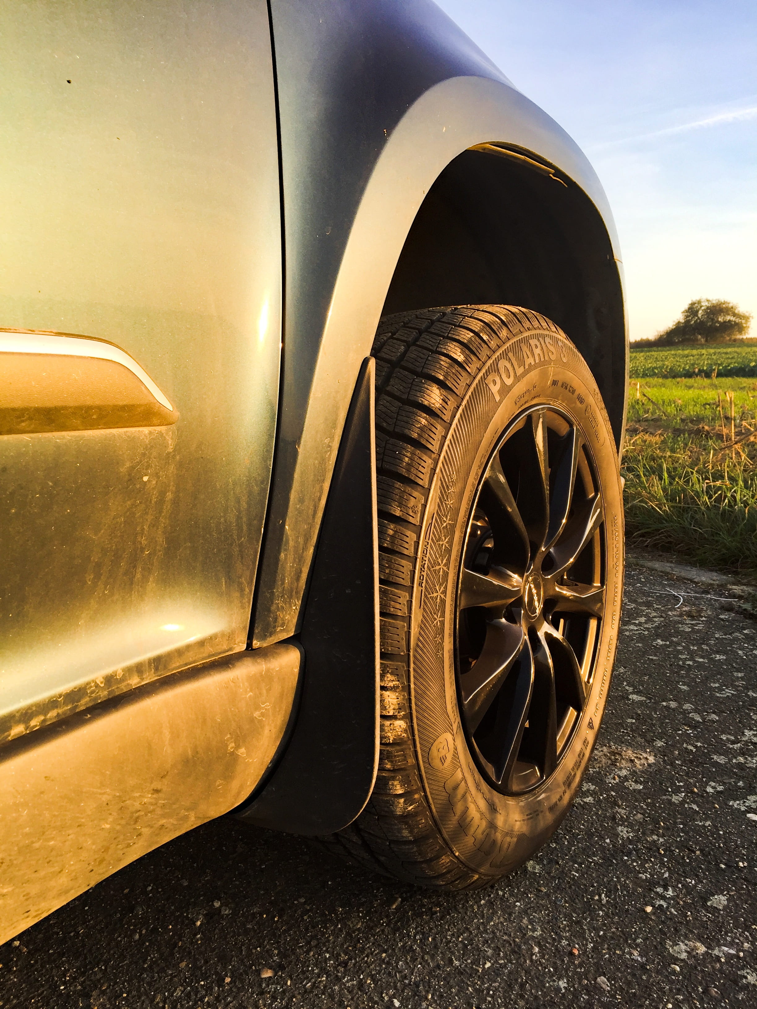 road, travel, česká republika, metal, škoda, nature, nové sady, suv, winter, no people, motor vehicle, transportation, outdoors, street, close-up, wheel, Phone HD Wallpaper