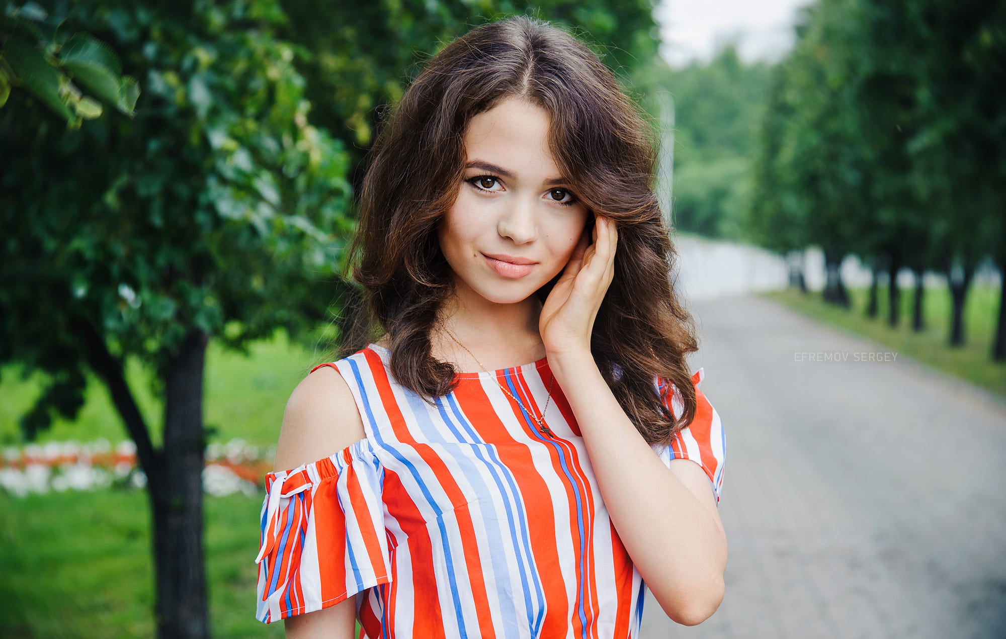 women, depth of field, 1080P, hand on face, brown eyes, looking at viewer, brunette, Efremov Sergey, people, model, HD Wallpaper