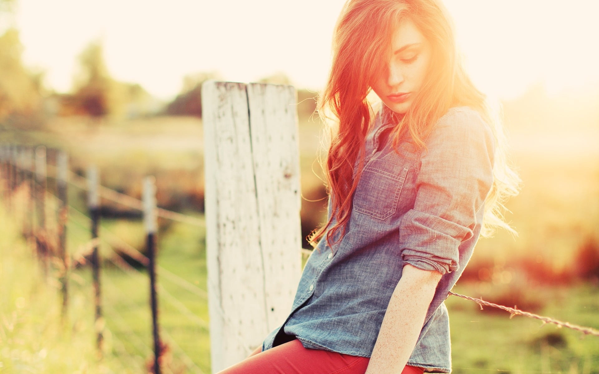 chambray, beautiful woman, one Woman Only, barrier, outdoors, day, freedom, standing, wood - Material, contemplation, focus on foreground, brunette, lifestyles, HD Wallpaper