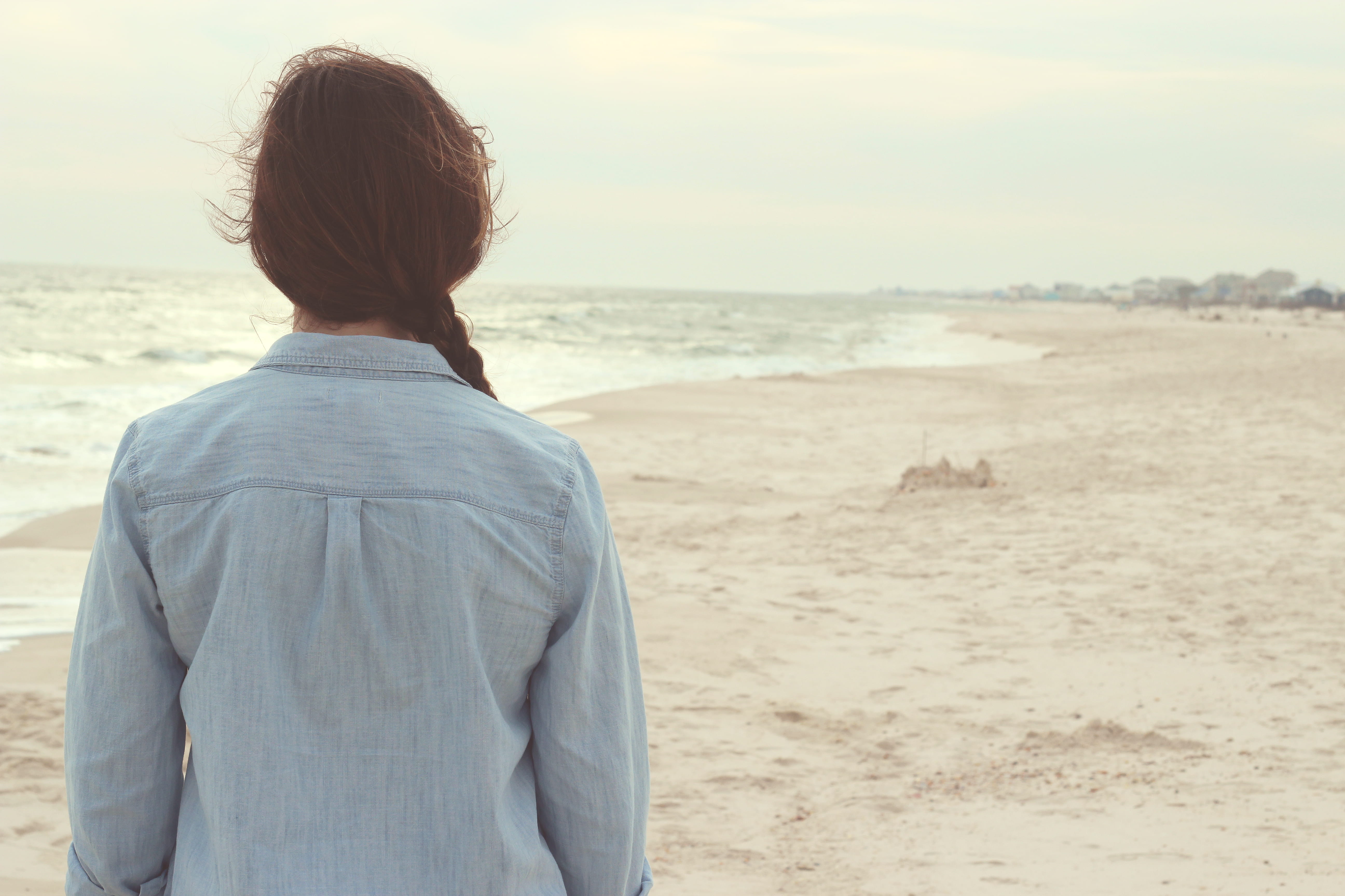 scenics - nature, sand, person, horizon over water, waist up, near, standing, real people, land, gray, hairstyle, lady, skies, woman, melancholy, back, HD Wallpaper