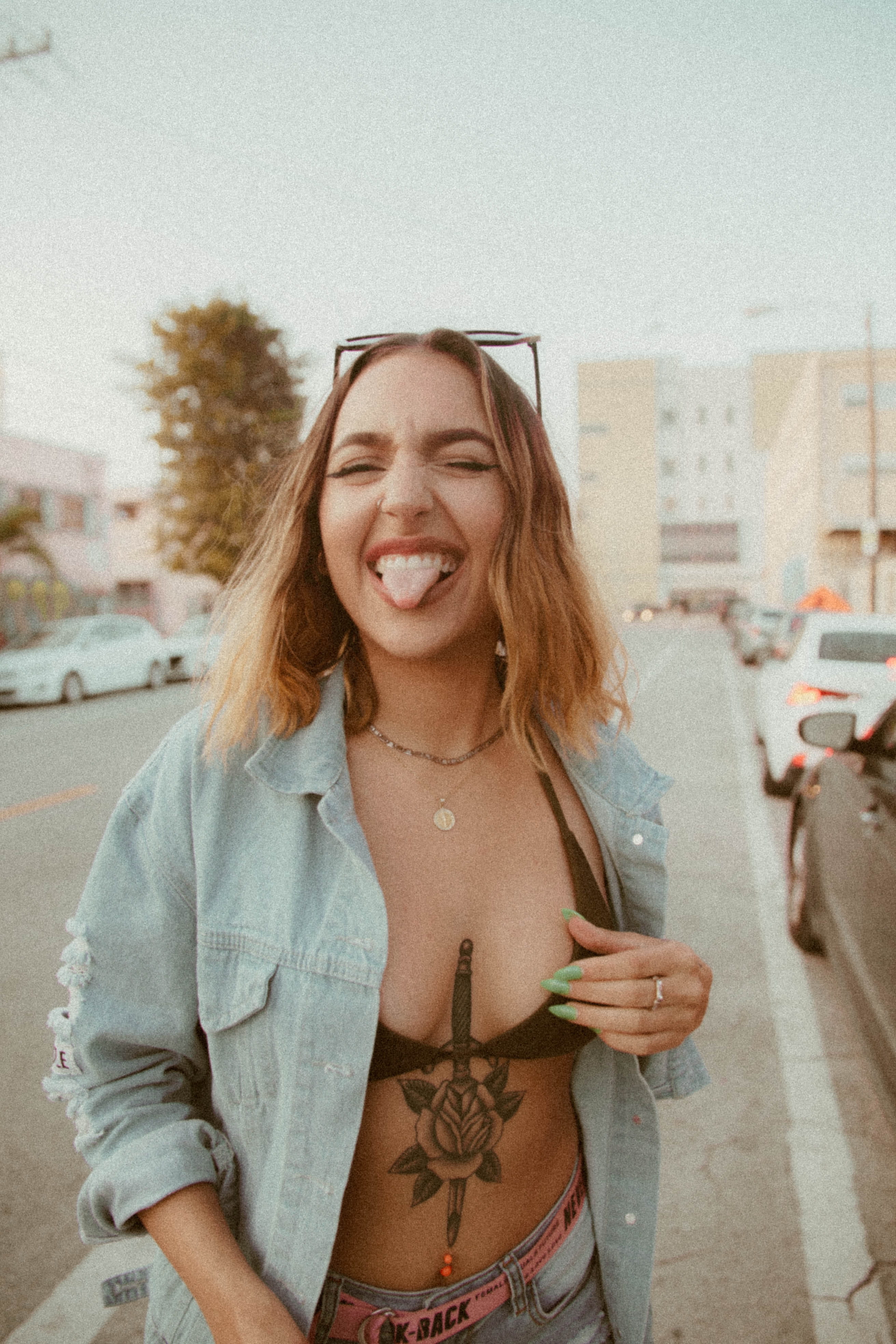 hair, daytime, happiness, finger, back, woman, front view, real people, apparel, portrait, standing, outdoors, 4K, casual clothing, jacket, looking at camera, Phone HD Wallpaper