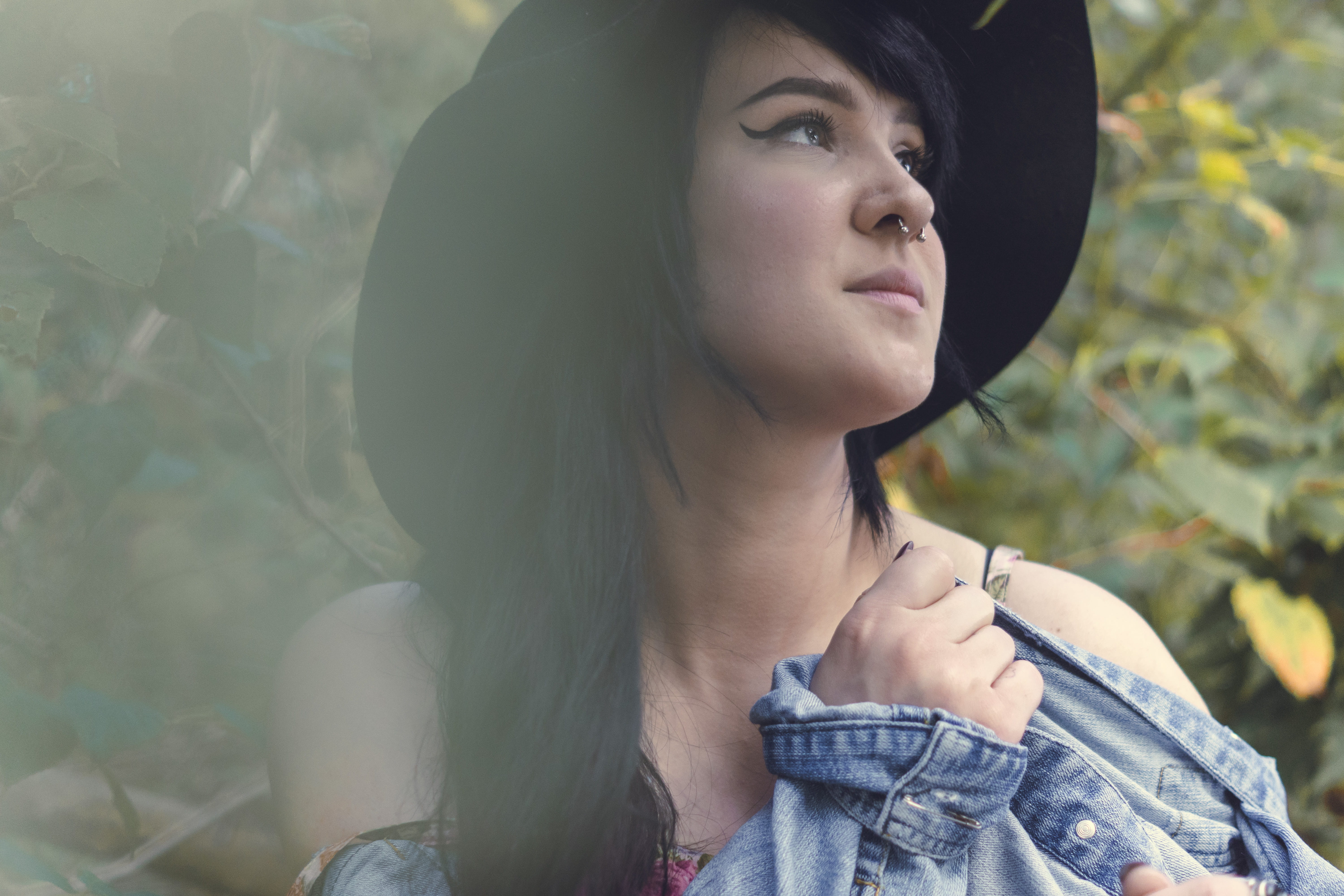 lips, daylight, eyes, front view, beauty, leisure activity, hairstyle, chambray, pretty, contemplation, casual clothing, 5K, fashion, woman, person, blue, HD Wallpaper