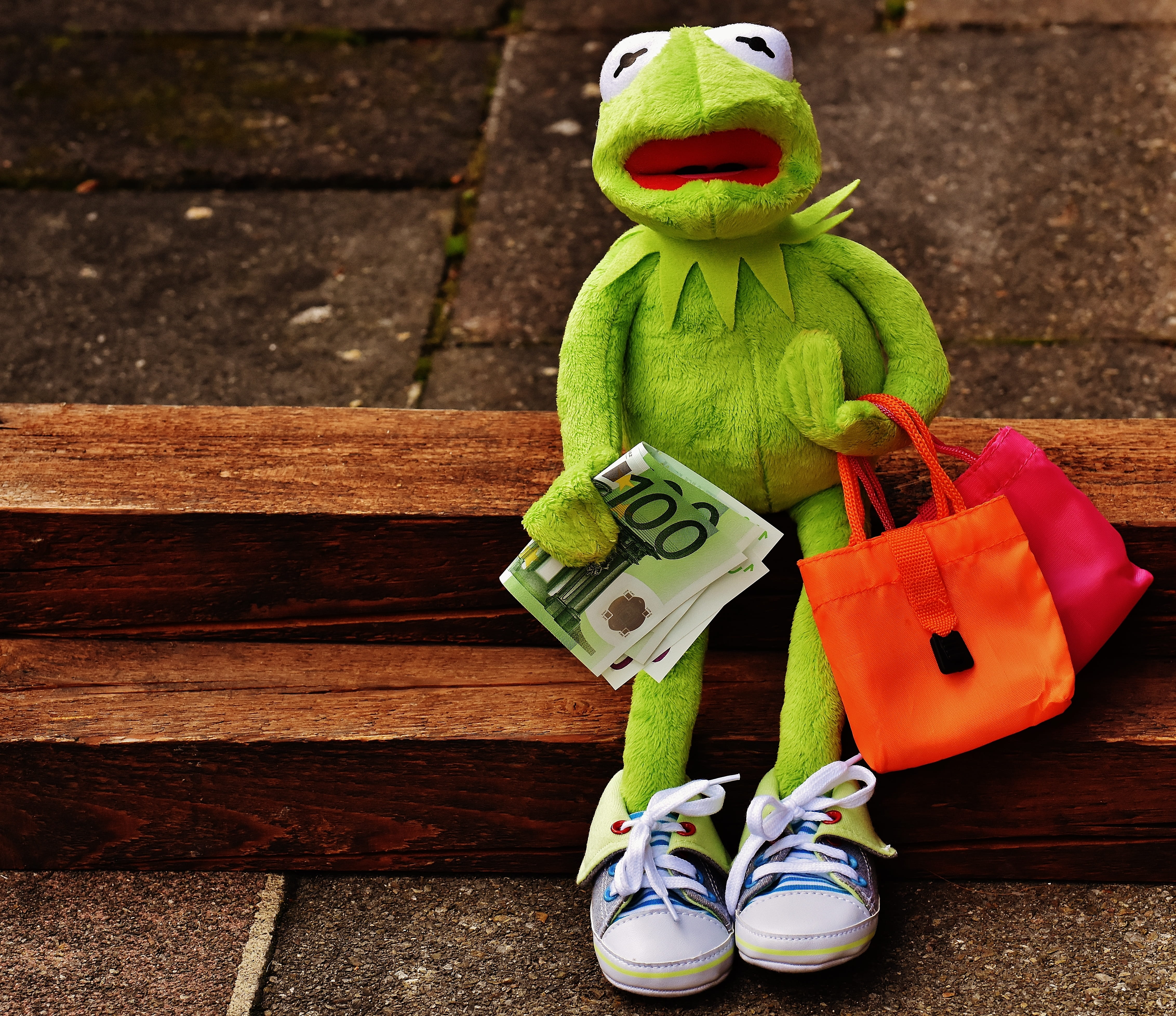 4K, shopping, table, pair, frog, green color, high angle view, day, shoe, toy, banknote, outdoors, food and drink, kermit, shopping bags, food, bags, representation, HD Wallpaper