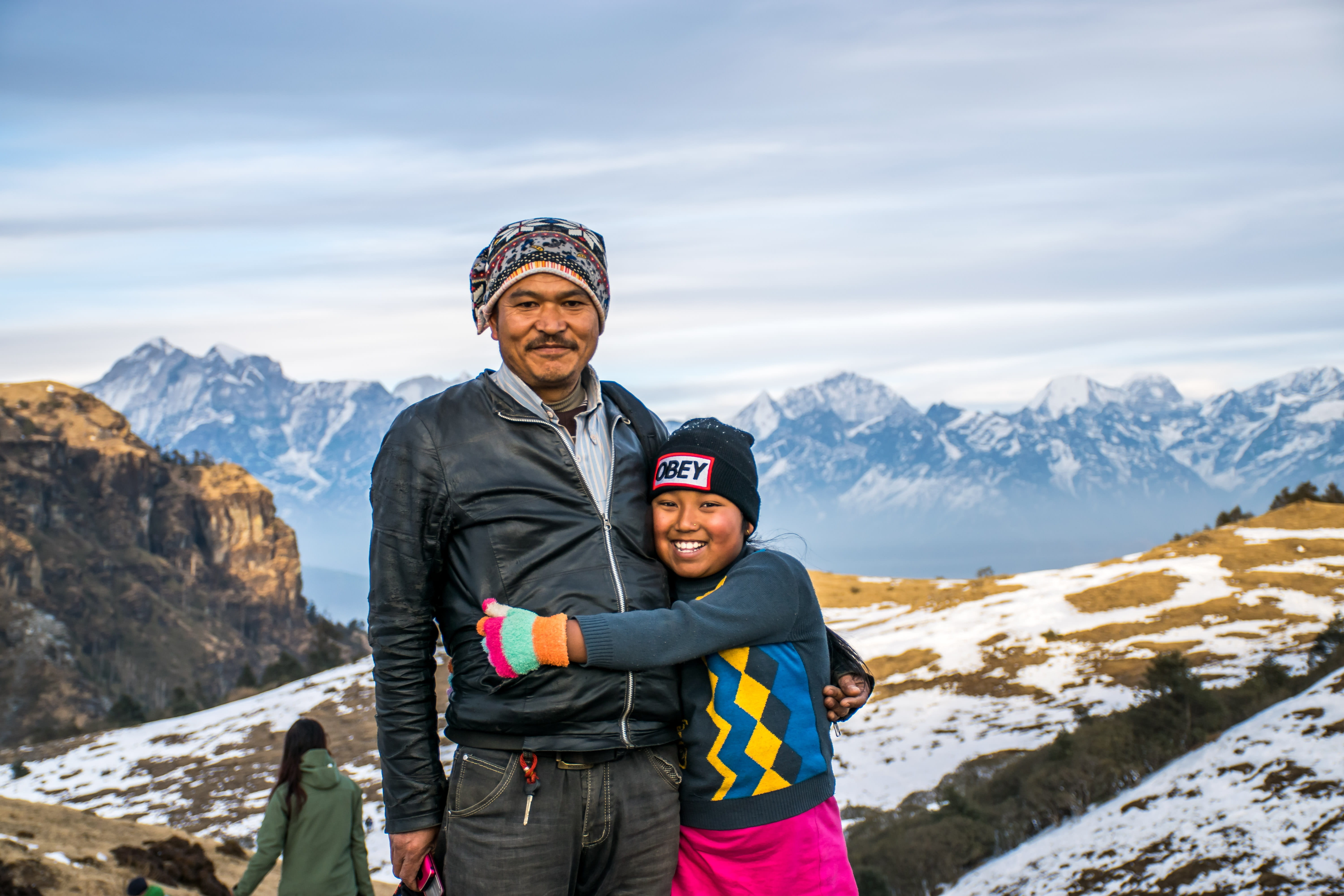 lifestyle, snow, mature men, leisure activity, standing, mountain Range, mature adult, hiking, love, father, Mountain, cold temperature, 5K, winter, happy, HD Wallpaper