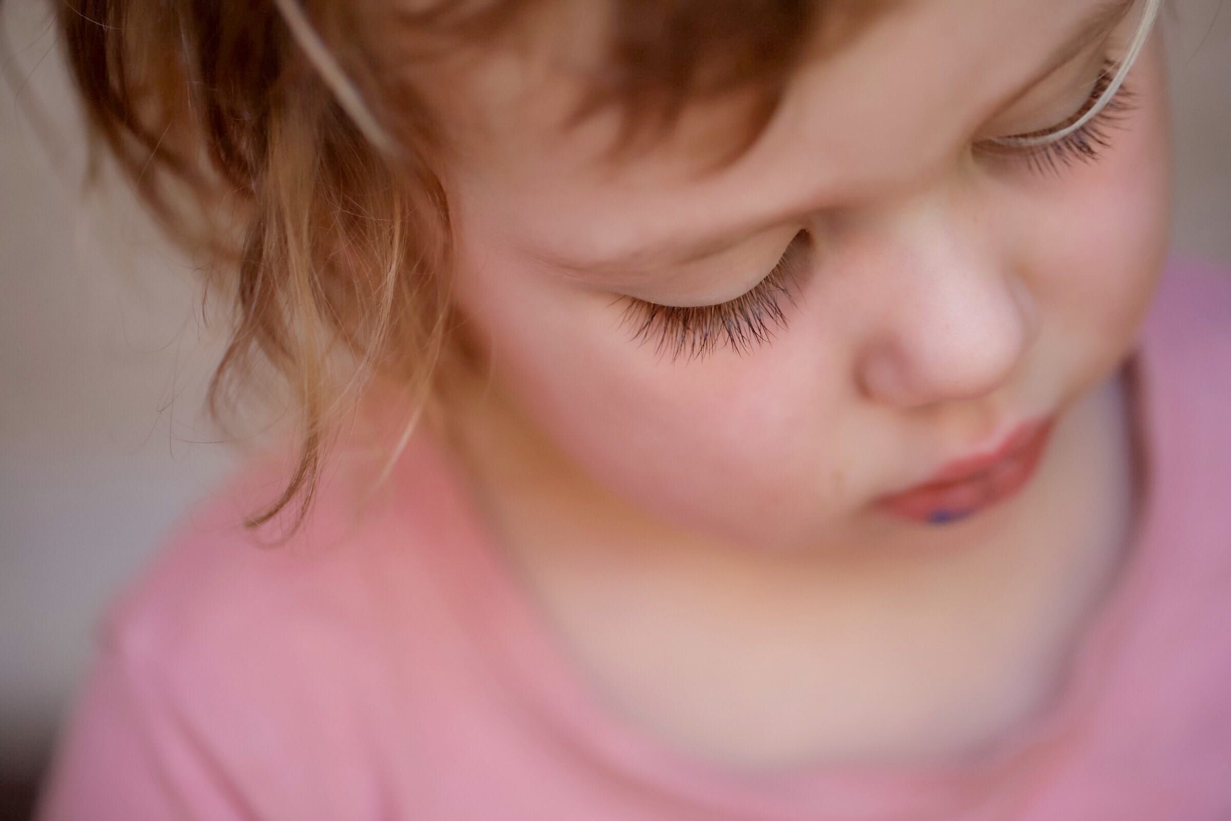 child, one person, hair, parenthood, closeup, eyes closed, emotion, depression - sadness, sadness, face, beauty, looking, pink, close-up, focus, female, HD Wallpaper