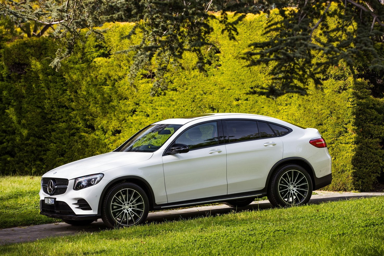 white, coupe, 4matic, 720P, glc, mercedes, suv, benz, 2016, (c253), 250, amg, au-spec, cars, line, HD Wallpaper