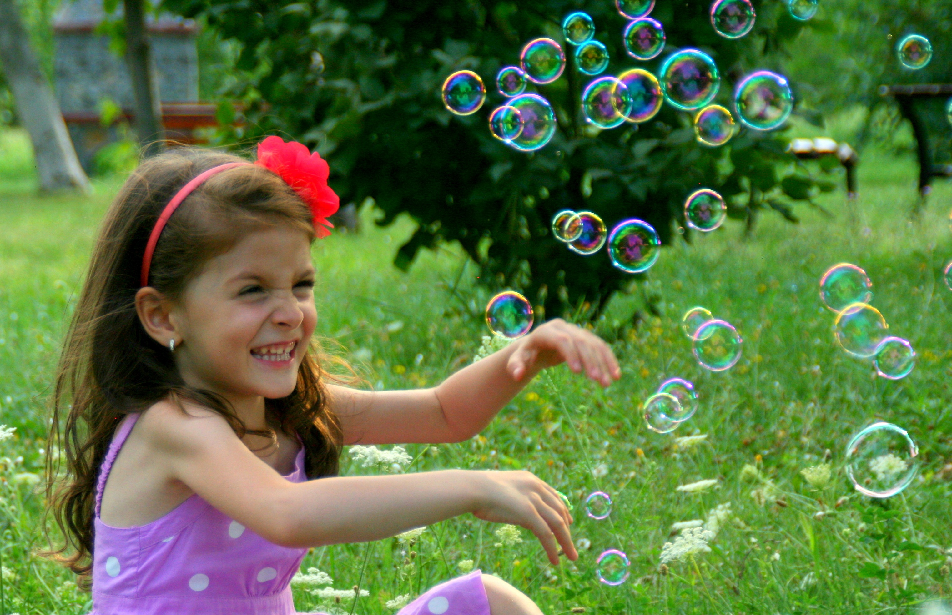girl, soap Sud, enjoyment, bubbles, happiness, one person, pink, soap bubbles, summer, green Color, bubble, grass, outdoors, wearing, cheerful, smile, childhood, HD Wallpaper