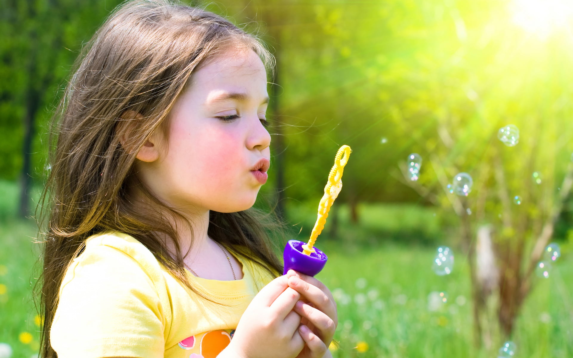 hair, cute, 1080P, headshot, lifestyles, shirt, little, females, innocence, green, outdoors, childhood, playing, nature, focus on foreground, child, one person, HD Wallpaper