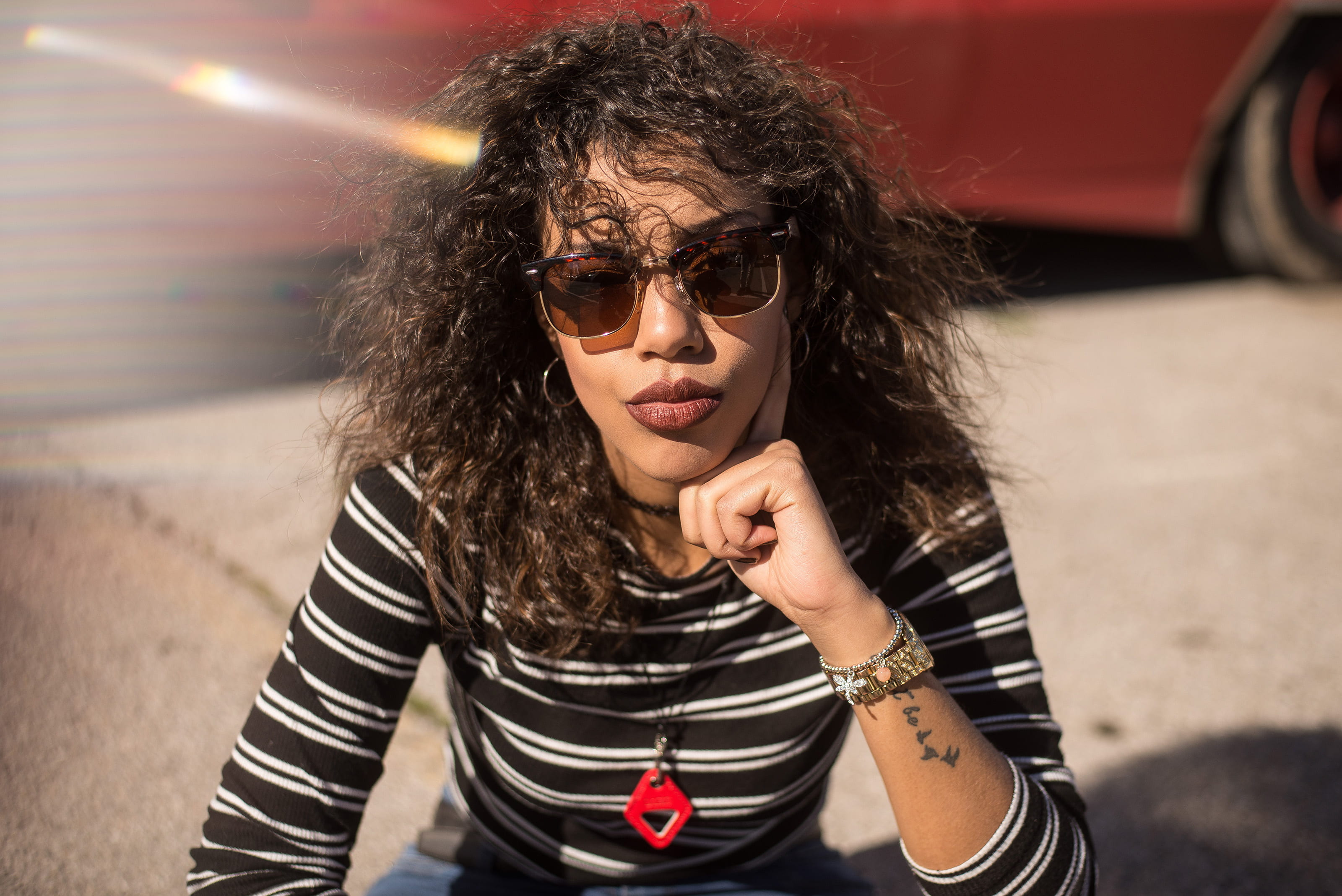portrait, young adult, watch, casual clothing, wearing, lifestyles, shirt, arts culture and entertainment, miariamrodena, woman, front view, women, pout, HD Wallpaper