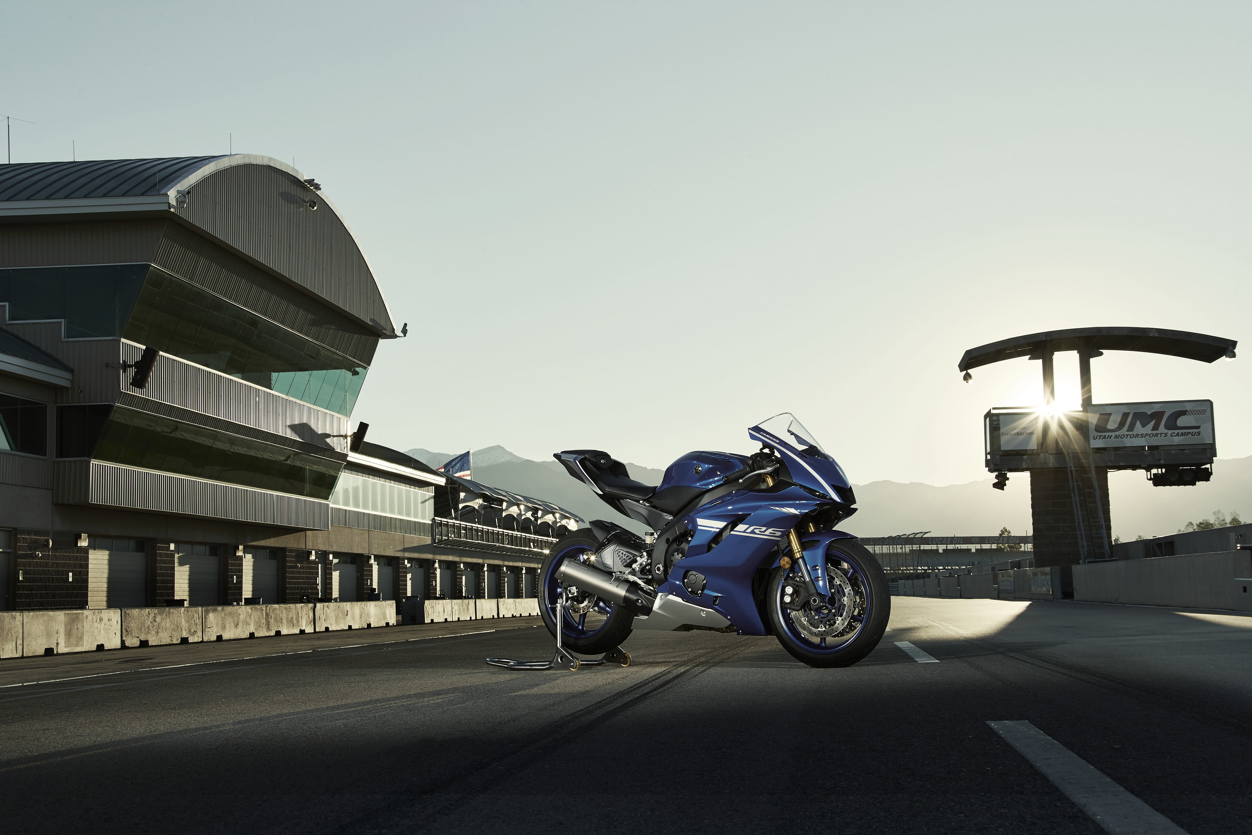motor vehicle, built structure, 4K, nature, bikes, ride, street, day, architecture, sky, transportation, hd, clear sky, 4k, mode of transportation, building exterior, HD Wallpaper