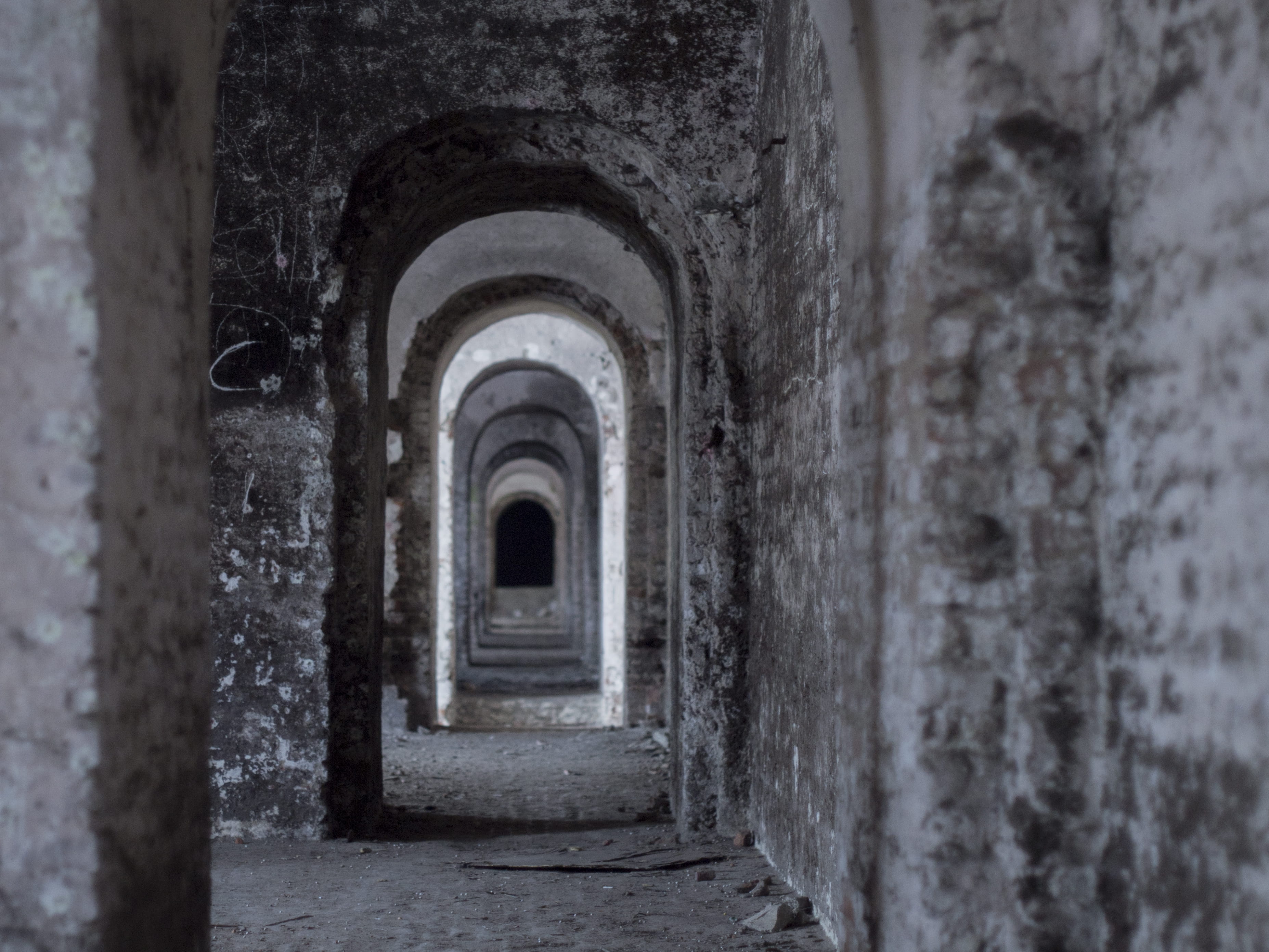many doors, no people, entrance, wall, day, built structure, outdoors, diminishing perspective, abandoned, weathered, arcade, the past, abandoned house, HD Wallpaper