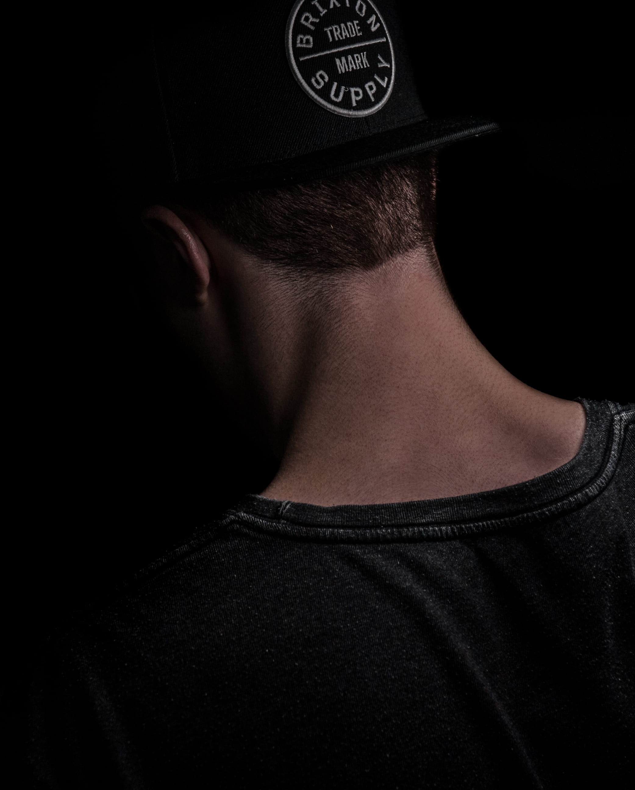 midsection, text, human hair, human body part, casual, indoors, close-up, rear view, lifestyles, guy, back view, headshot, real people, model, athlete, Phone HD Wallpaper