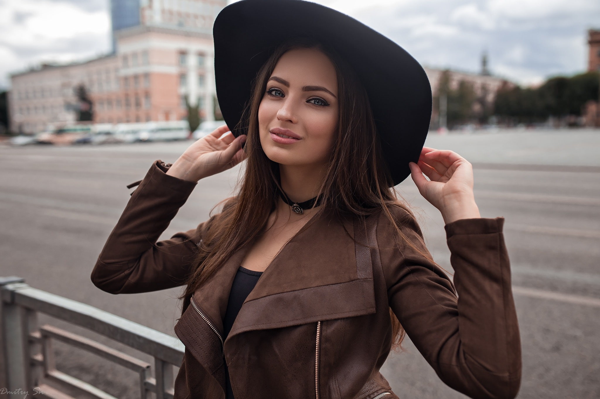 1080P, women, leather jackets, blue eyes, women outdoors, millinery, looking at viewer, brunette, choker, Veronika Avdeeva, hat, Veronica (Dmitry Sn), HD Wallpaper