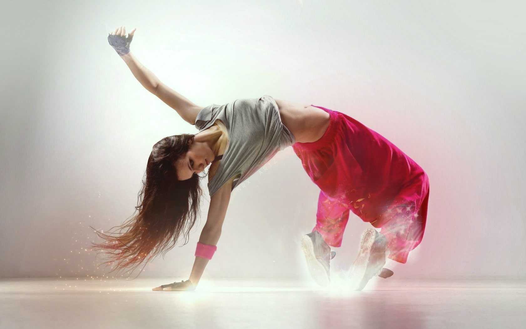 dancer, 720P, red, indoors, full length, standing, hairstyle, side view, music, emotion, young adult, clothing, two people, human arm, people, bonding, HD Wallpaper
