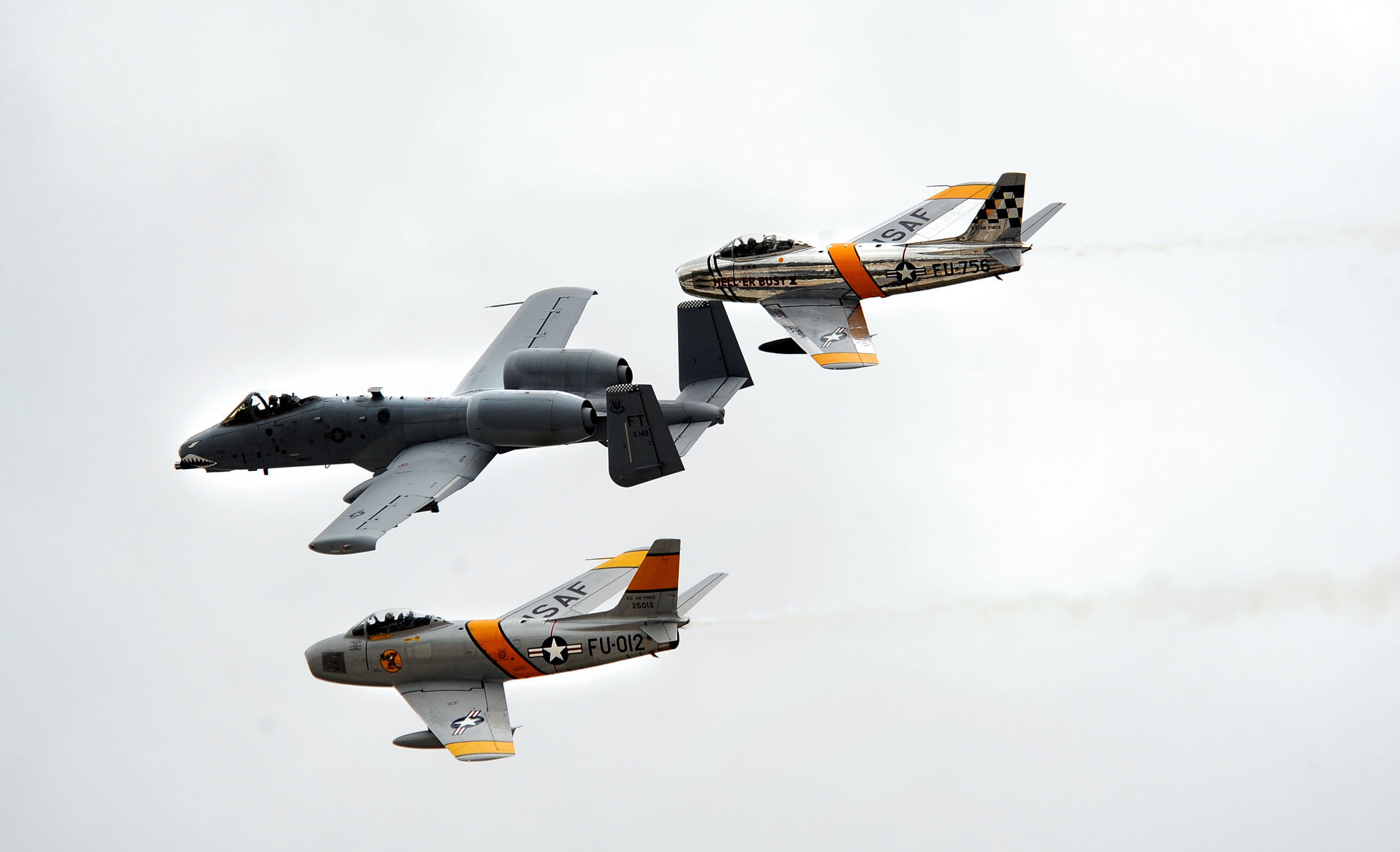 1080P, A-10 Thunderbolt II, pilots, flanking, F-86 Sabres, HD Wallpaper