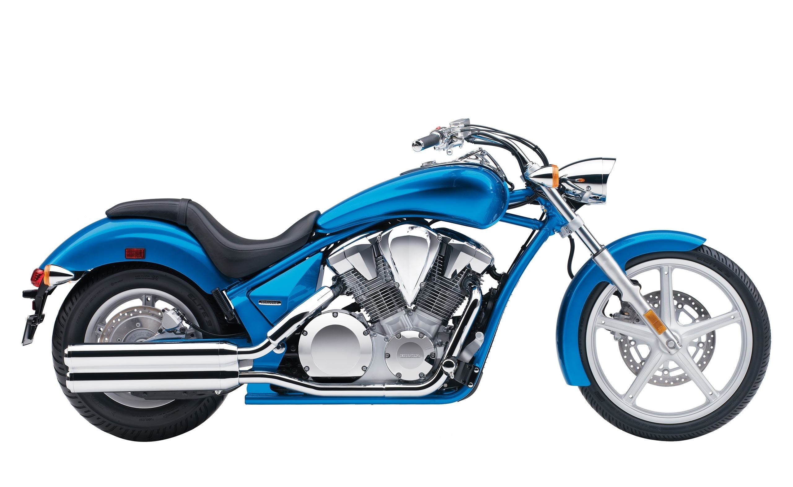 studio shot, Motorcycles, wheel, Motorcycle, copy space, land vehicle, mode of transportation, transportation, no people, white background, indoors, silver colored, HD Wallpaper
