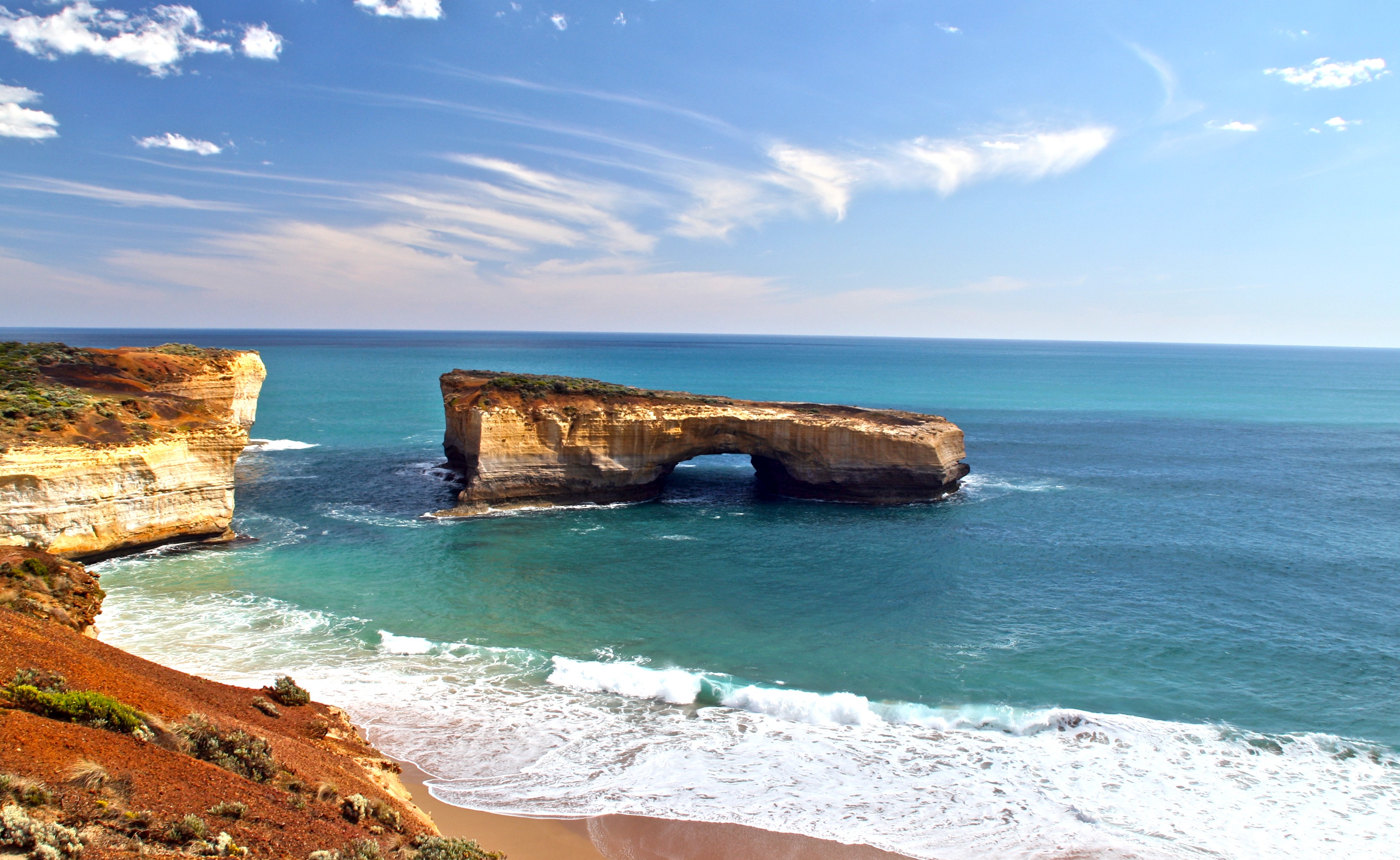 tranquil scene, coast, solid, outdoors, horizon over water, eroded, surf, cliffs, arch, atlantic Ocean, london bridge, no people, rock formation, water, HD Wallpaper