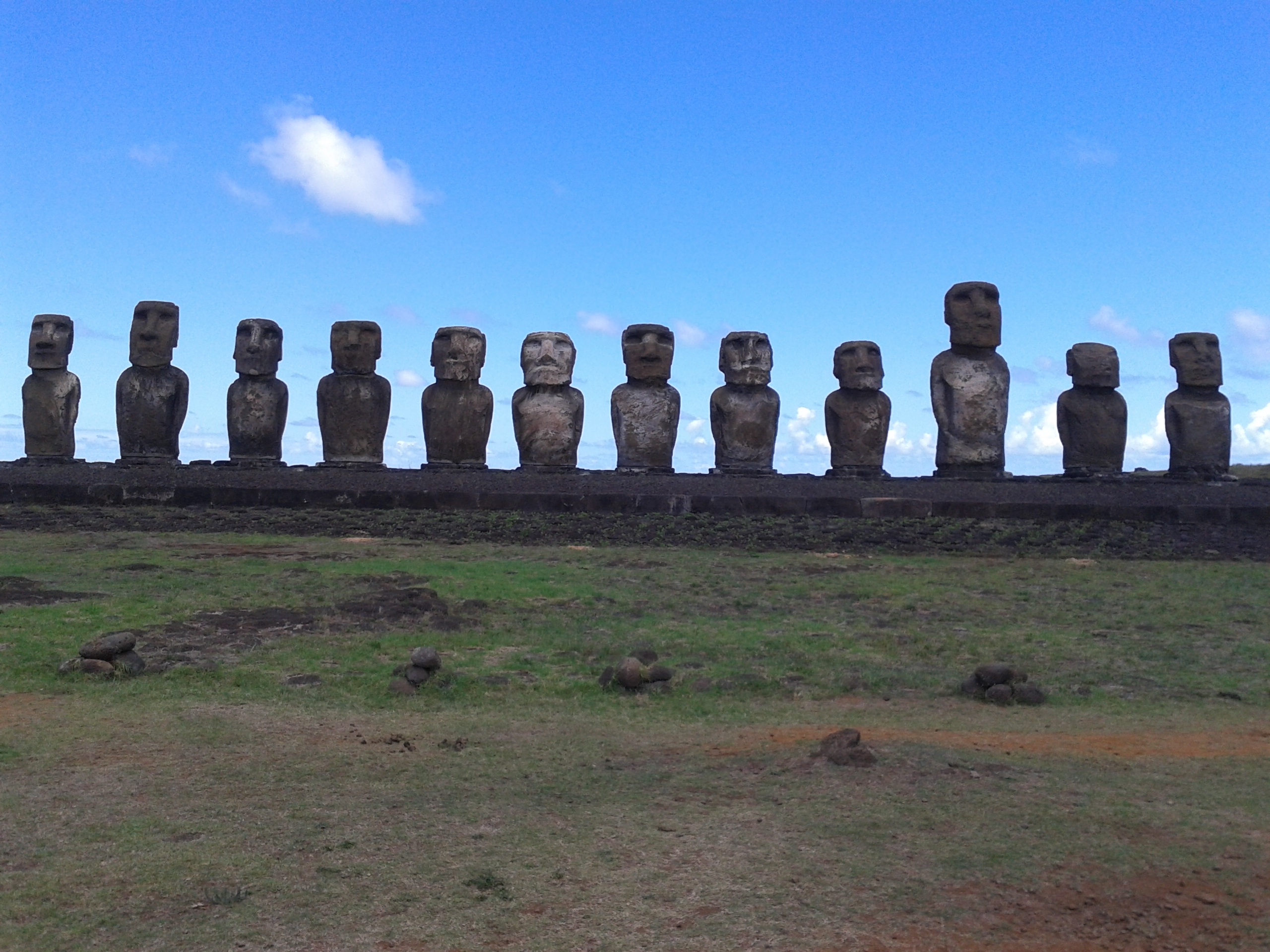 nui, sky, rapa nui, nature, no people, tourism, travel destinations, grass, statues, concrete, ancient civilization, ancient, chile, field, history, architecture, HD Wallpaper