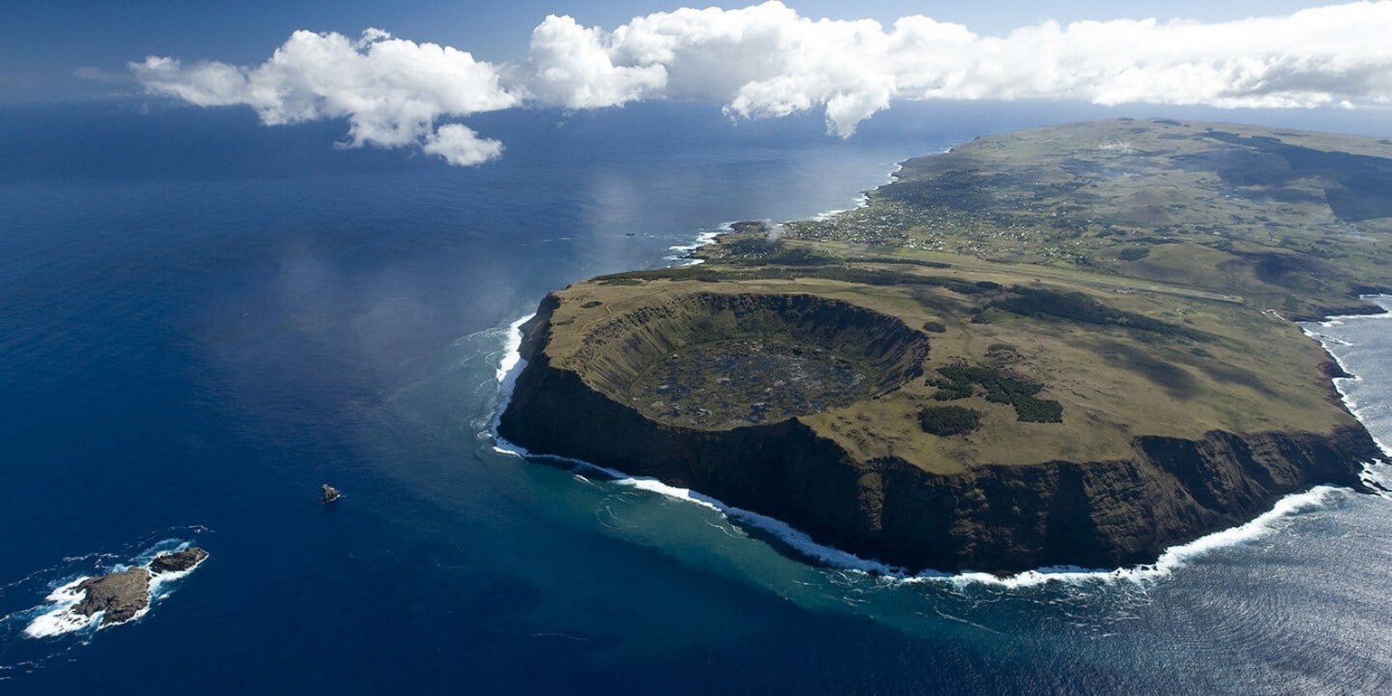 720P, nature, Aerial View, island, sea, landscape, Crater, clouds, volcano, Rapa Nui, Easter Island, Chile, photography, cliff, HD Wallpaper