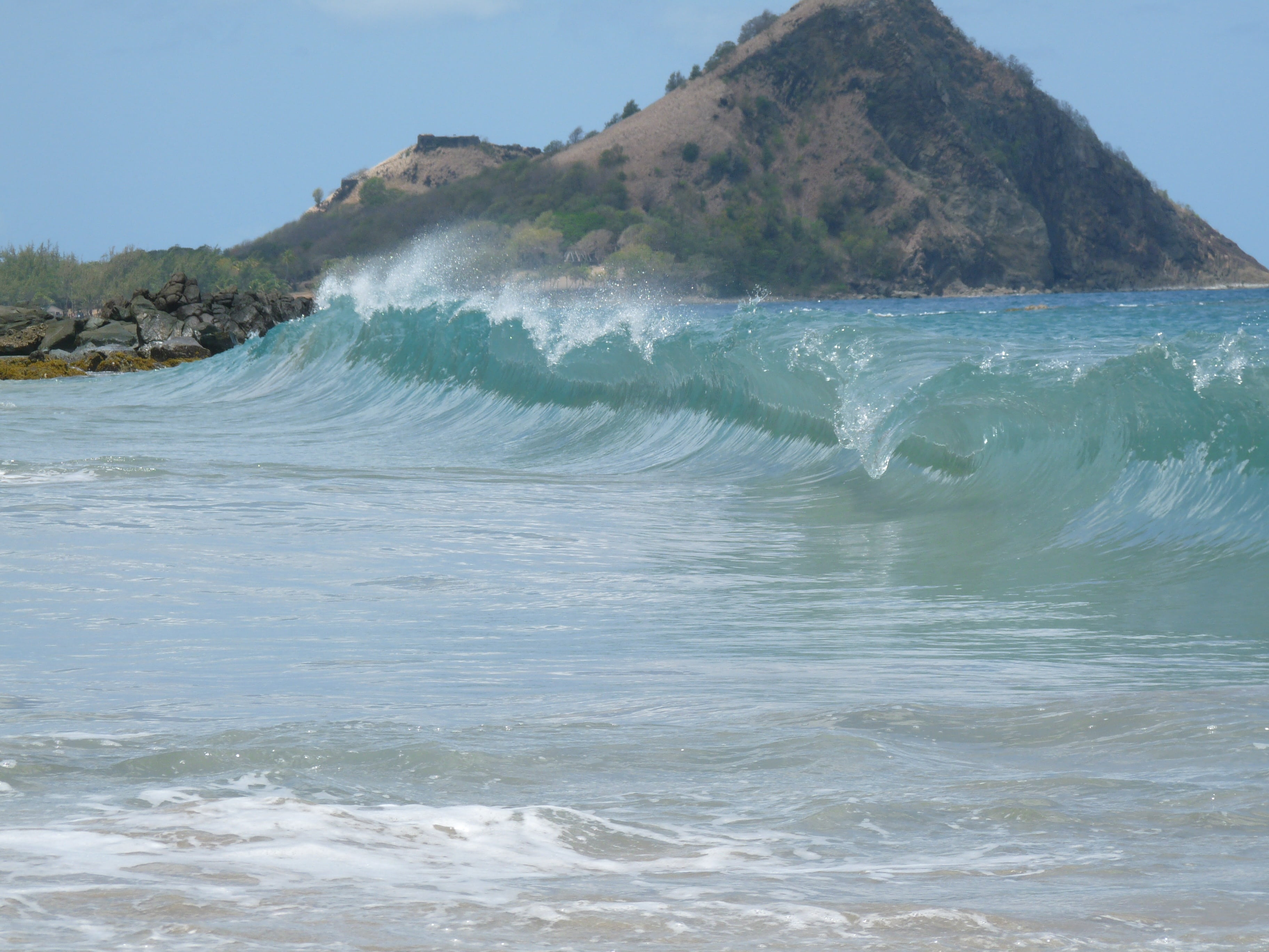 scenics - nature, aquatic sport, waterfront, sport, outdoors, waves, spray, crest, eastern caribbean, land, turquoise, sand, tranquility, pollution, sky, HD Wallpaper