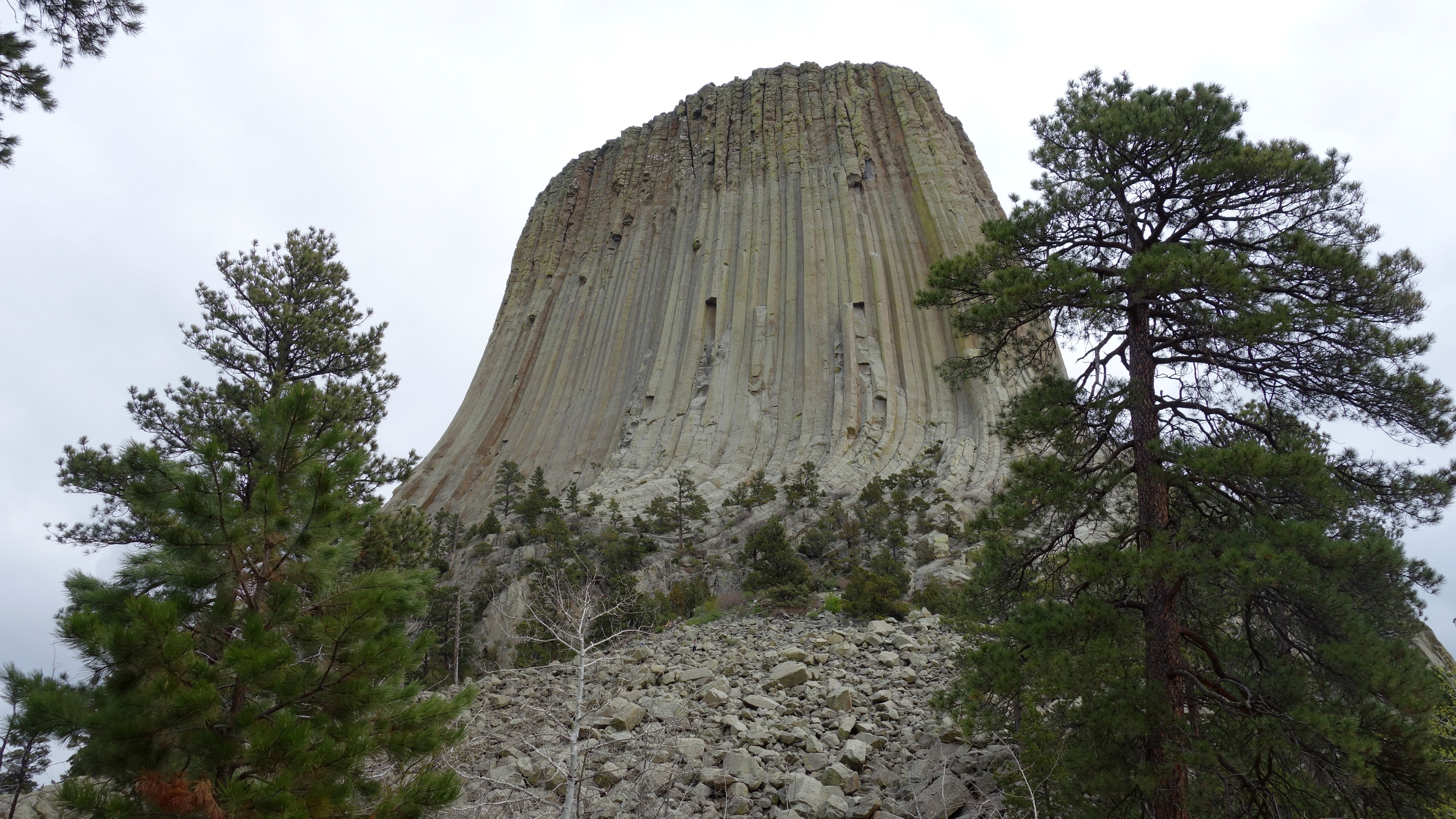 no people, 5K, rock formation, plant, non-urban scene, monolith, rock, devils tower, rock - Object, sky, tranquility, nature, beauty in nature, land, travel destinations, HD Wallpaper