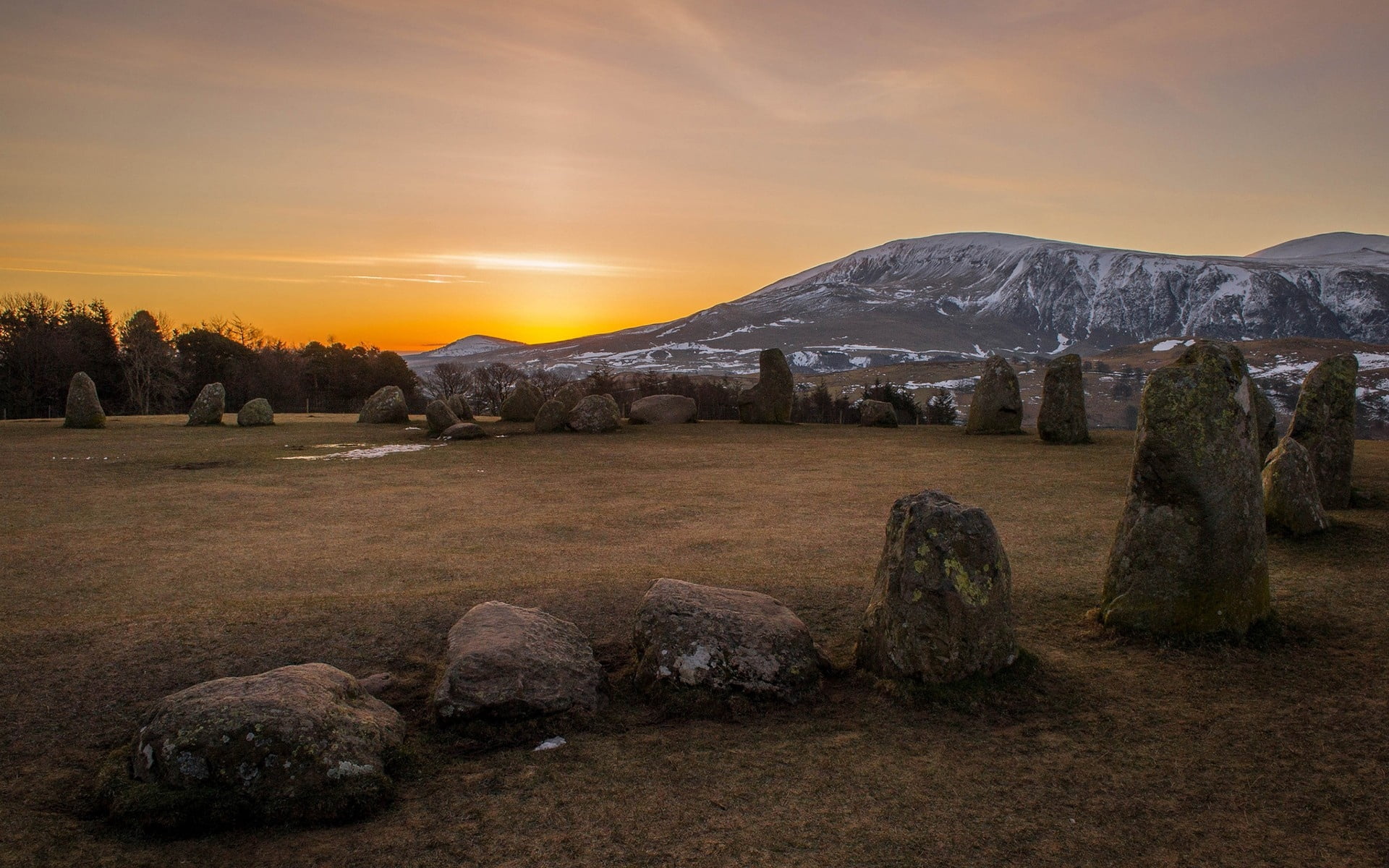scenics, dusk, snowcapped mountain, solid, europe, stone - Object, tranquility, henge, uK, non-urban scene, stone, tourism, no people, travel Destinations, HD Wallpaper