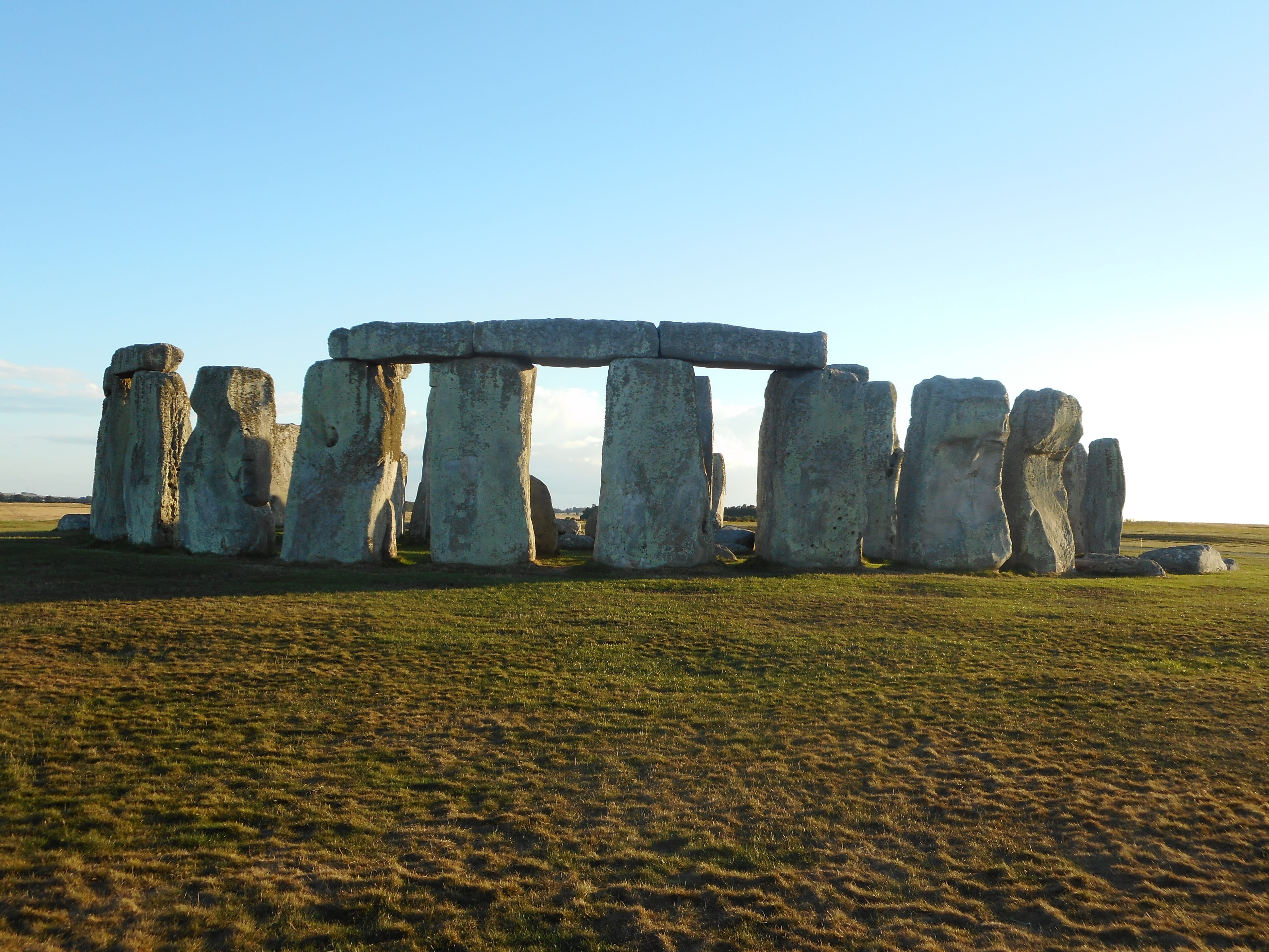travel, land, monument, field, architecture, grass, nature, england, sky, no people, built structure, ancient, clear sky, archaeology, pagan, the past, HD Wallpaper