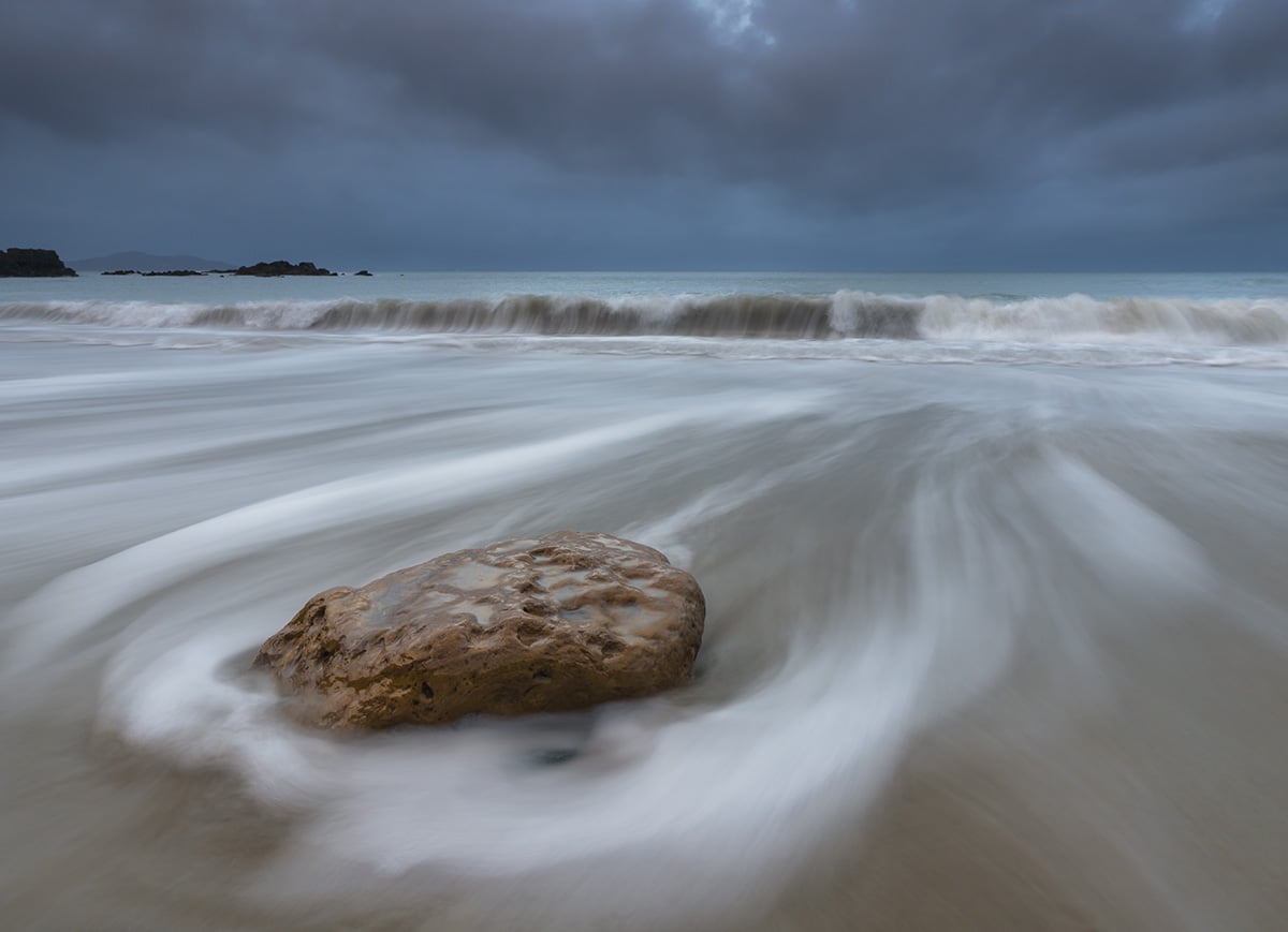 nature, view, rippling, moody, seascape, LE, Anglesey, tide, Church Bay, landscape, Porth, lapse, body of water, drama, body, Pull, long exposure, coast, HD Wallpaper
