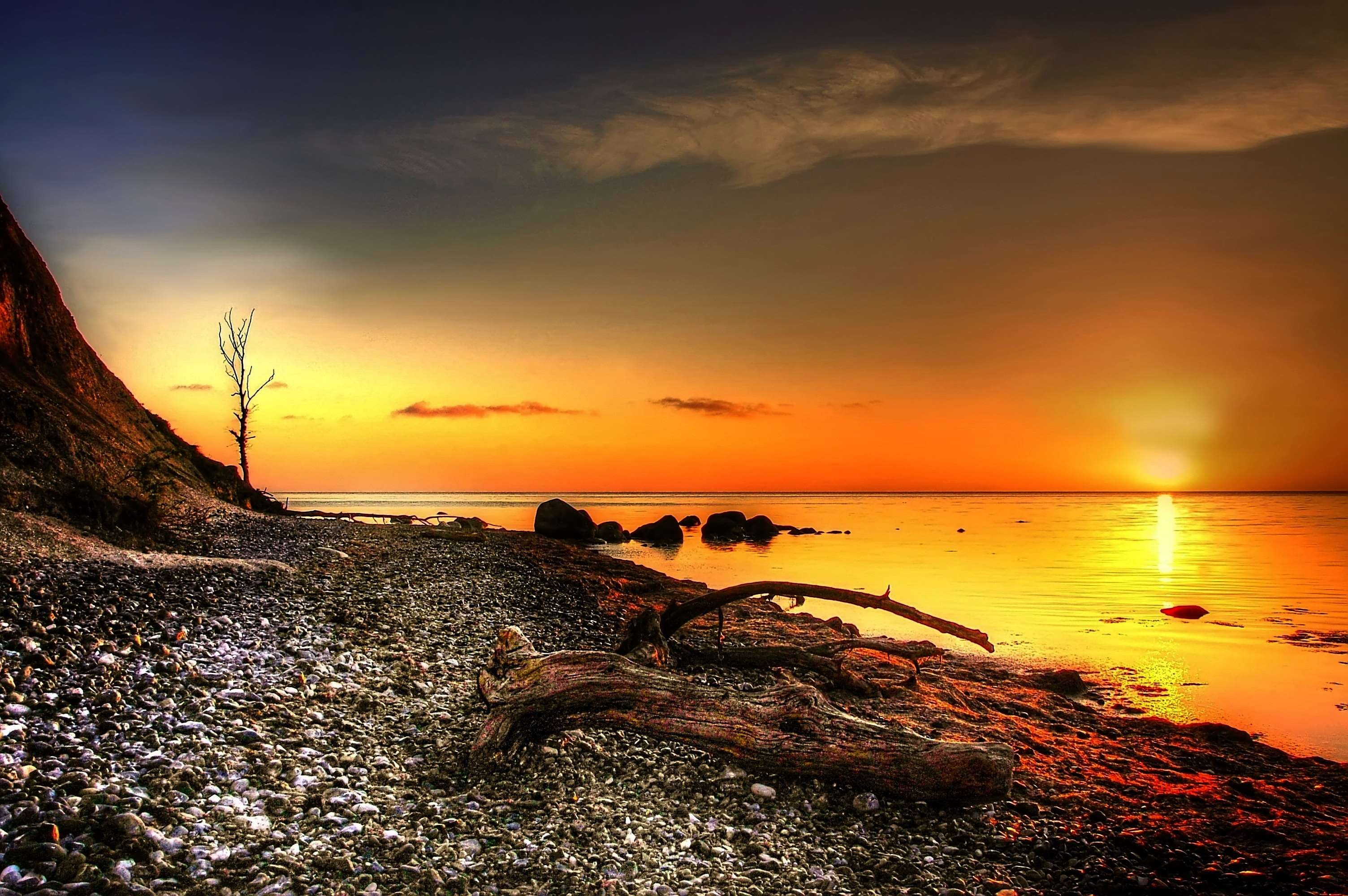 cloud - sky, 2K, sunny, w, island mn, coast, cliff, orange color, no people, beach, water, land, solid, horizon, beach landscape, romantic, sunset, holiday, HD Wallpaper