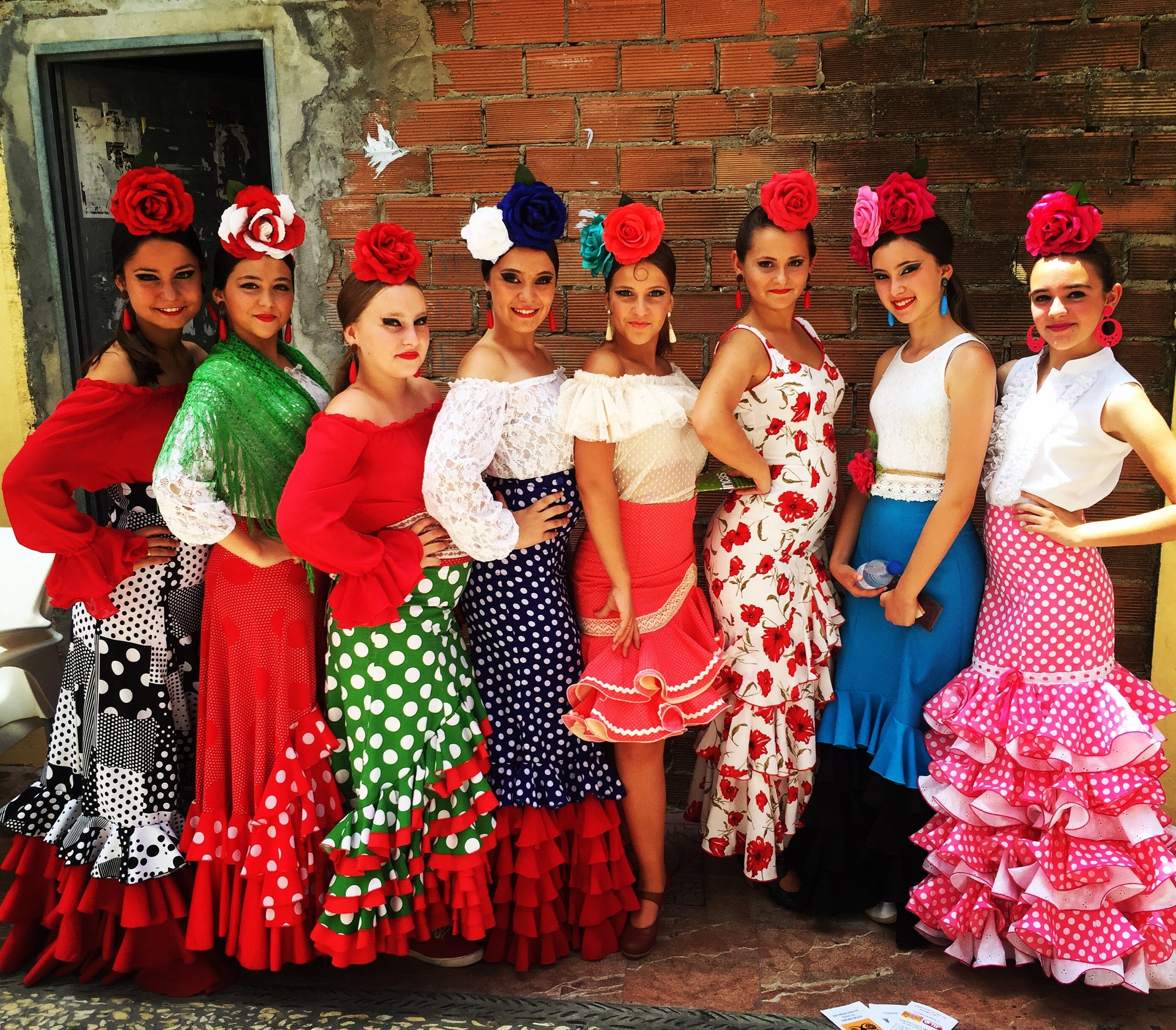 women, men, 2K, emotion, alhaurín de la torre, group of people, people, clothing, adult, togetherness, males, looking at camera, andalusia, smiling, traditional clothing, HD Wallpaper