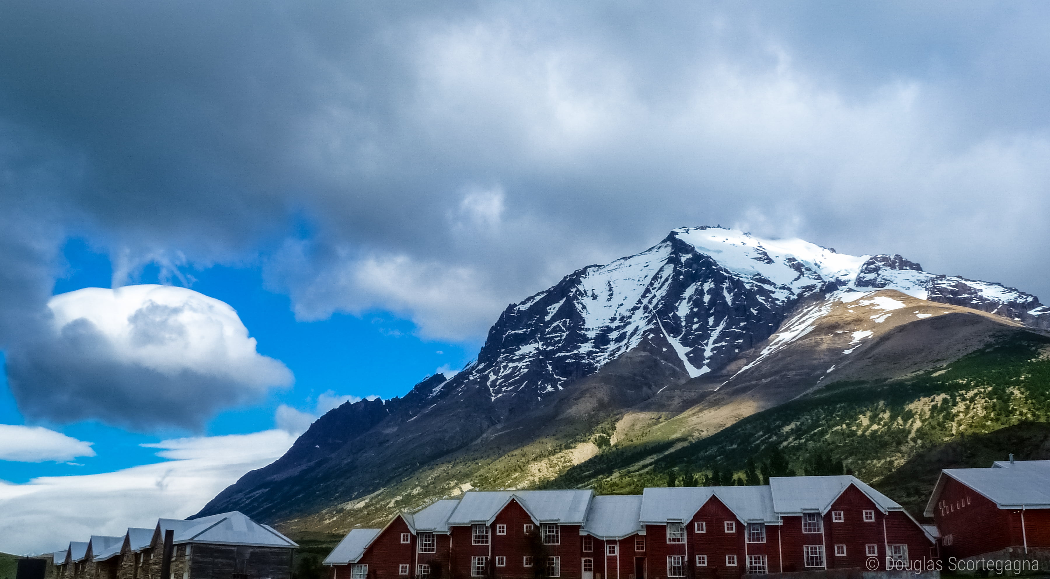 outdoors, amazing, wild, nature, camp  adventure, sky, Las Torres, 2K, arch, house, architecture, covered, cloud, scenics, color, wood, las, snow, motel, HD Wallpaper