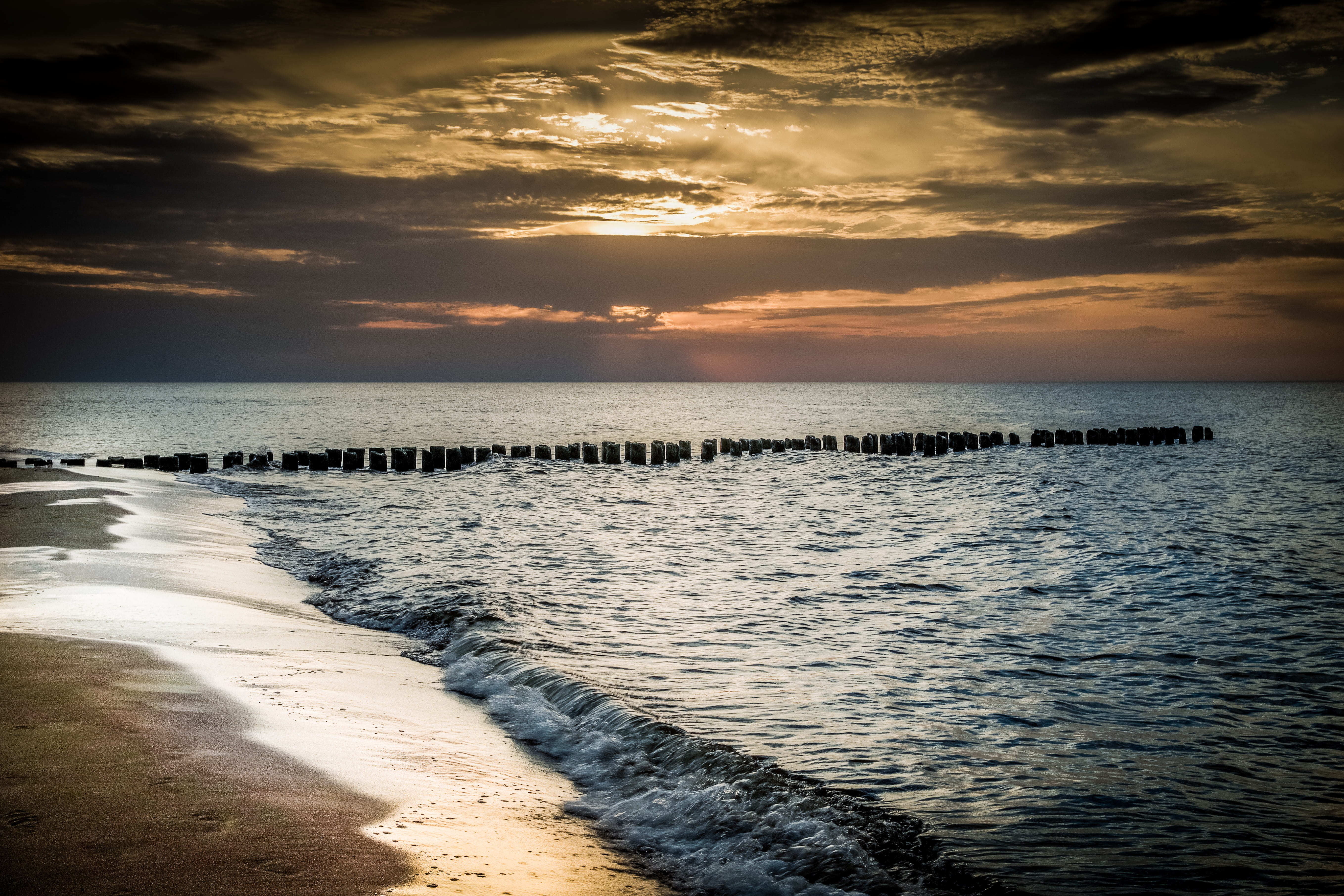 sandy beach, intense colors, scenics - nature, holidays, the baltic sea, nature, breakwater, sky, dark clouds, sea, raspberry, no people, sunset, land, HD Wallpaper