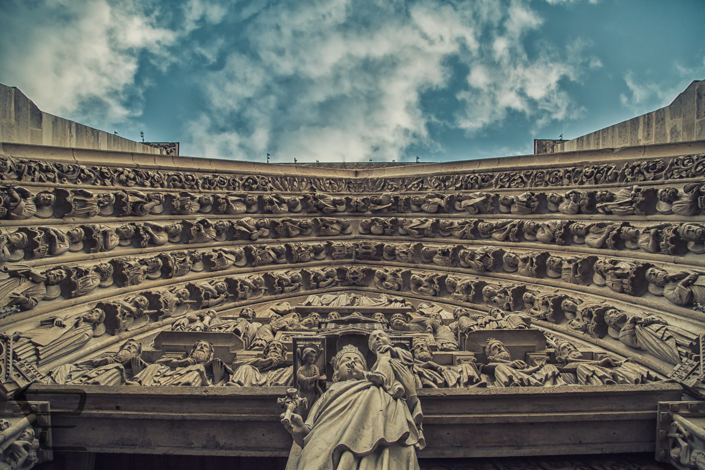 statue, no people, carving, male likeness, creativity, blue, france, built structure, street photography, paris, ornate, day, sky, craft, symmetry, female likeness, HD Wallpaper