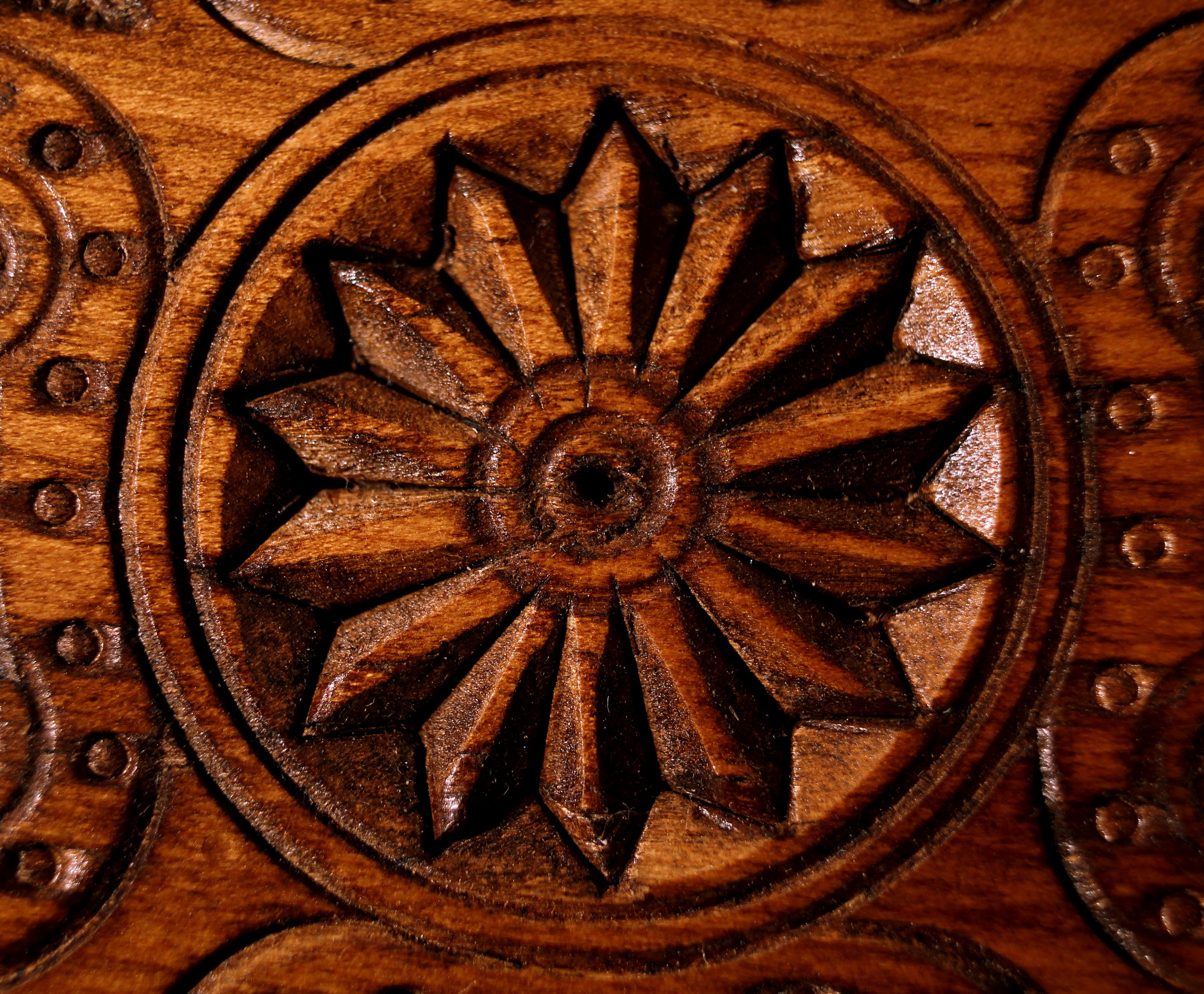 ornate, design, floral pattern, backgrounds, 4K, directly below, decoration, brown, no people, flower, craft, full frame, pattern, architecture and art, HD Wallpaper