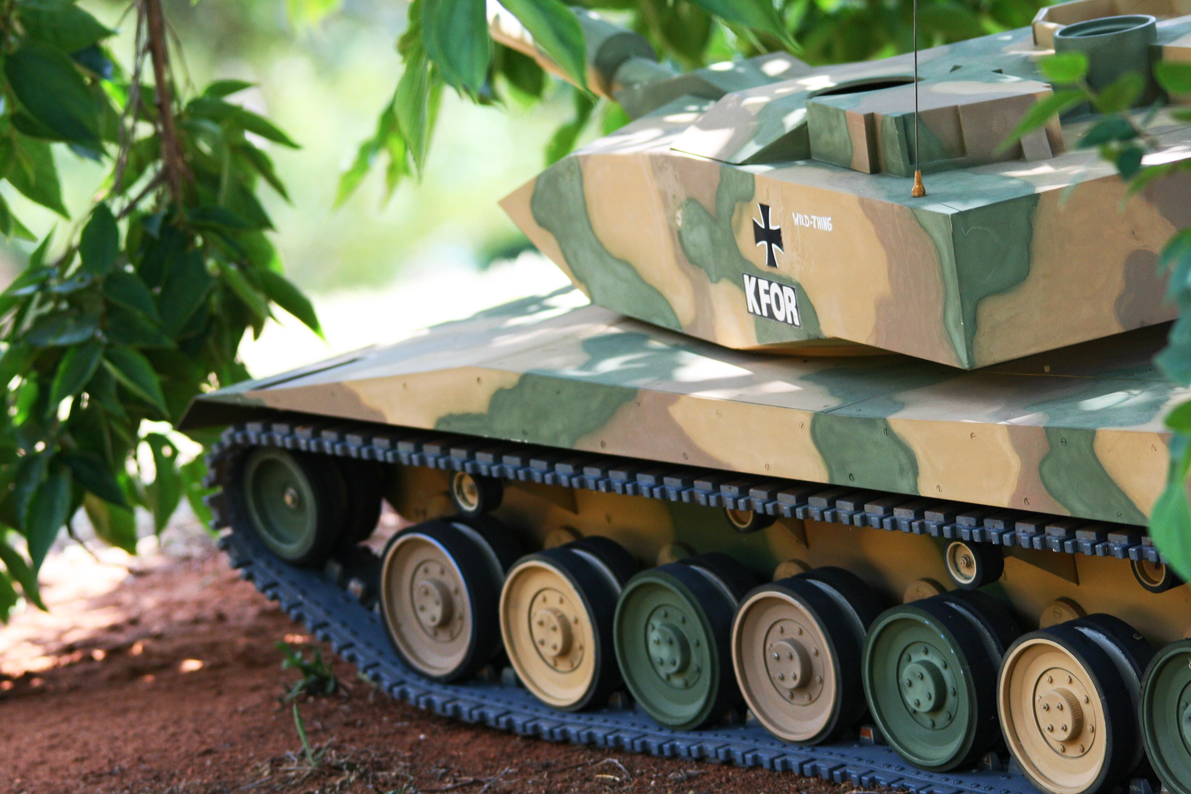 land, transportation, outdoors, german tank model, tank, communication, military, tire, artistry, nature, motor vehicle, car, no people, model, side view, HD Wallpaper