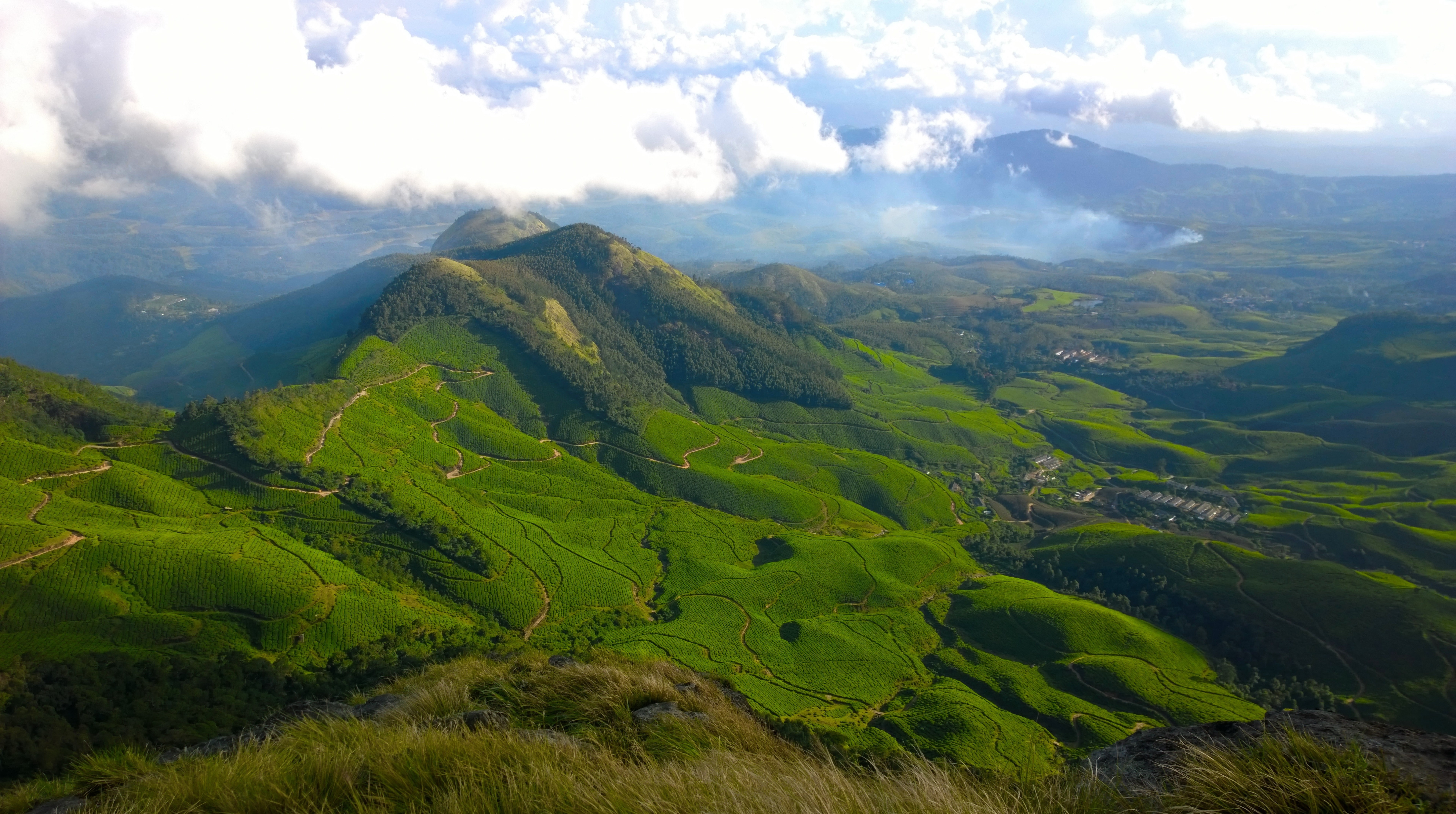 mountain peak, Mountains, remote, mountain, plant, kolukkumalai, no people, environment, land, sky, beauty in nature, non-urban scene, landscape, green color, HD Wallpaper