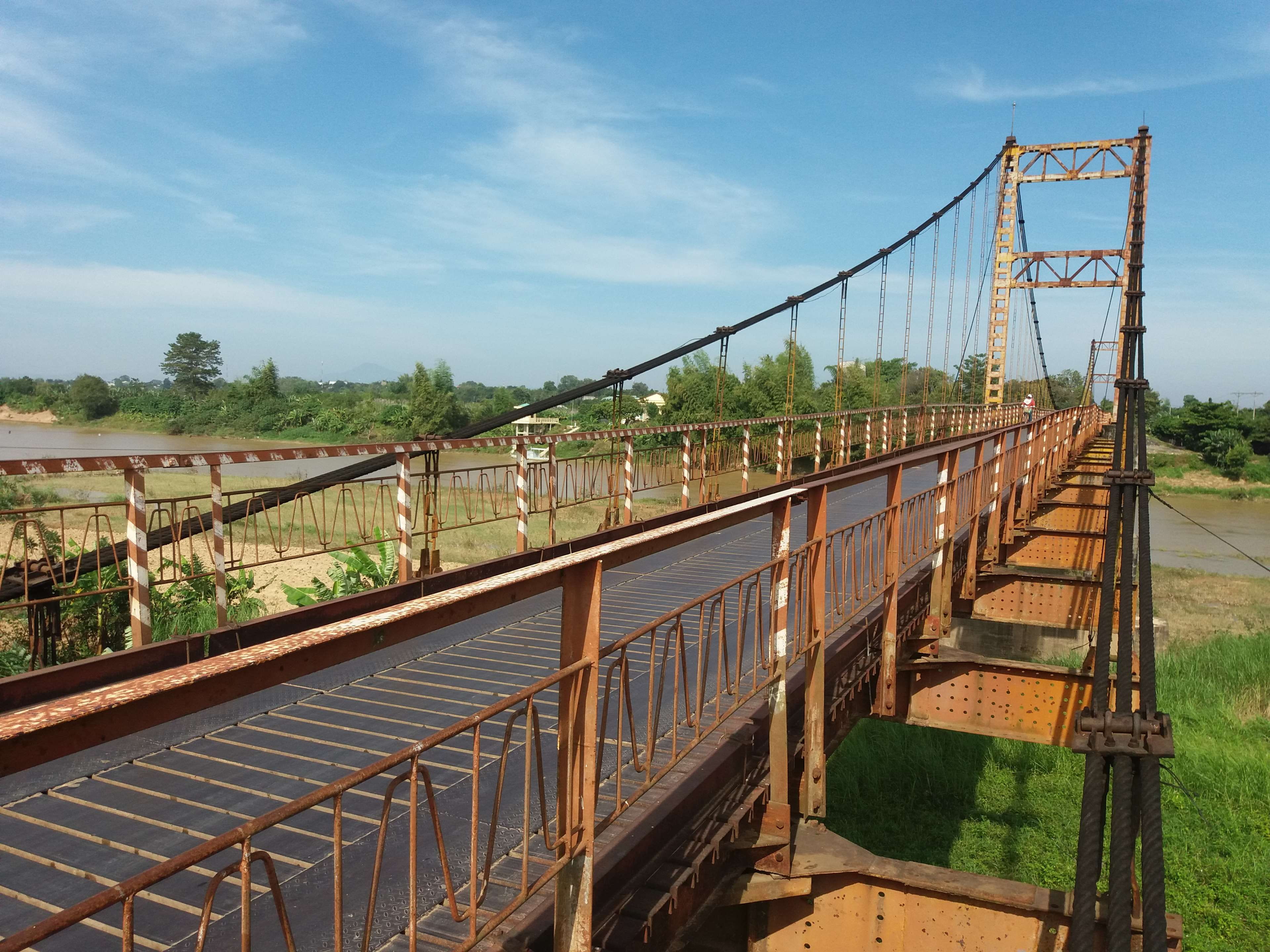 travel destinations, built structure, outdoors, sky, kon tum, transportation, tree, cloud - sky, travel, plant, bridge, architecture, railing, nature, day, HD Wallpaper