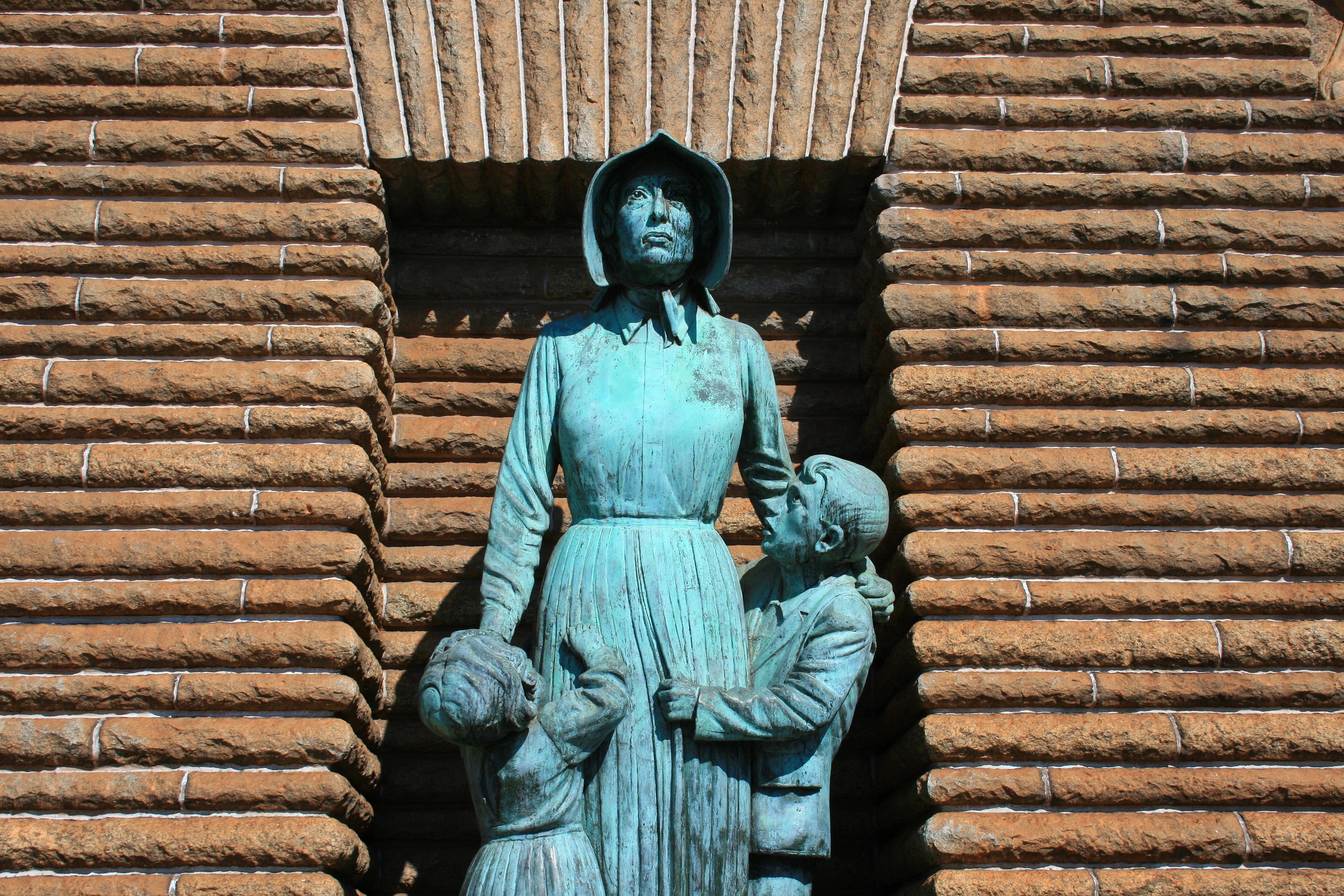 creativity, architecture, girl, voortrekker, religion, spirituality, wall, 4K, bronze, building exterior, wall - building feature, male likeness, woman, HD Wallpaper