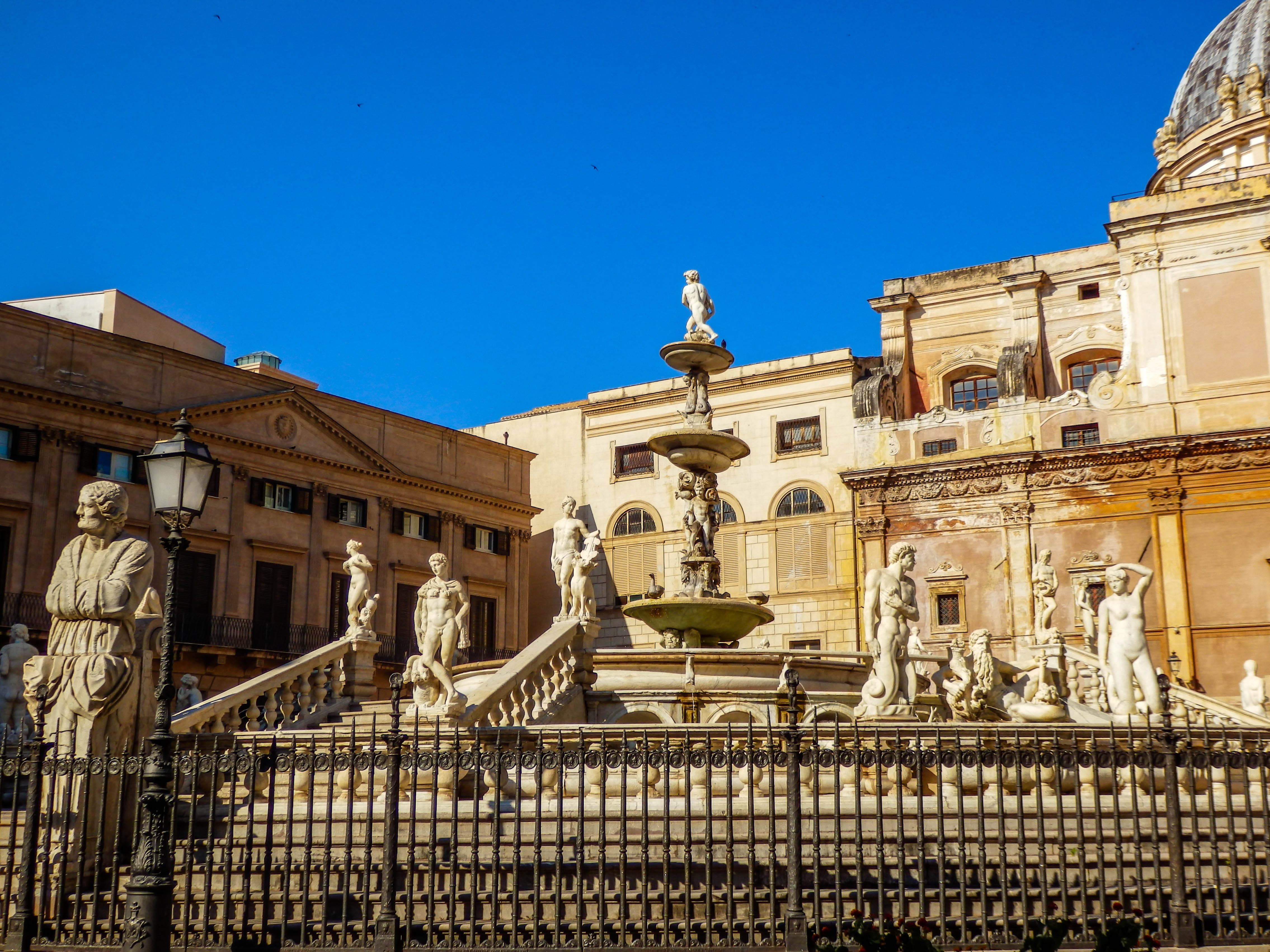 the past, sculpture, no people, art and craft, architectural column, human representation, building exterior, statue, built structure, history, palermo, HD Wallpaper
