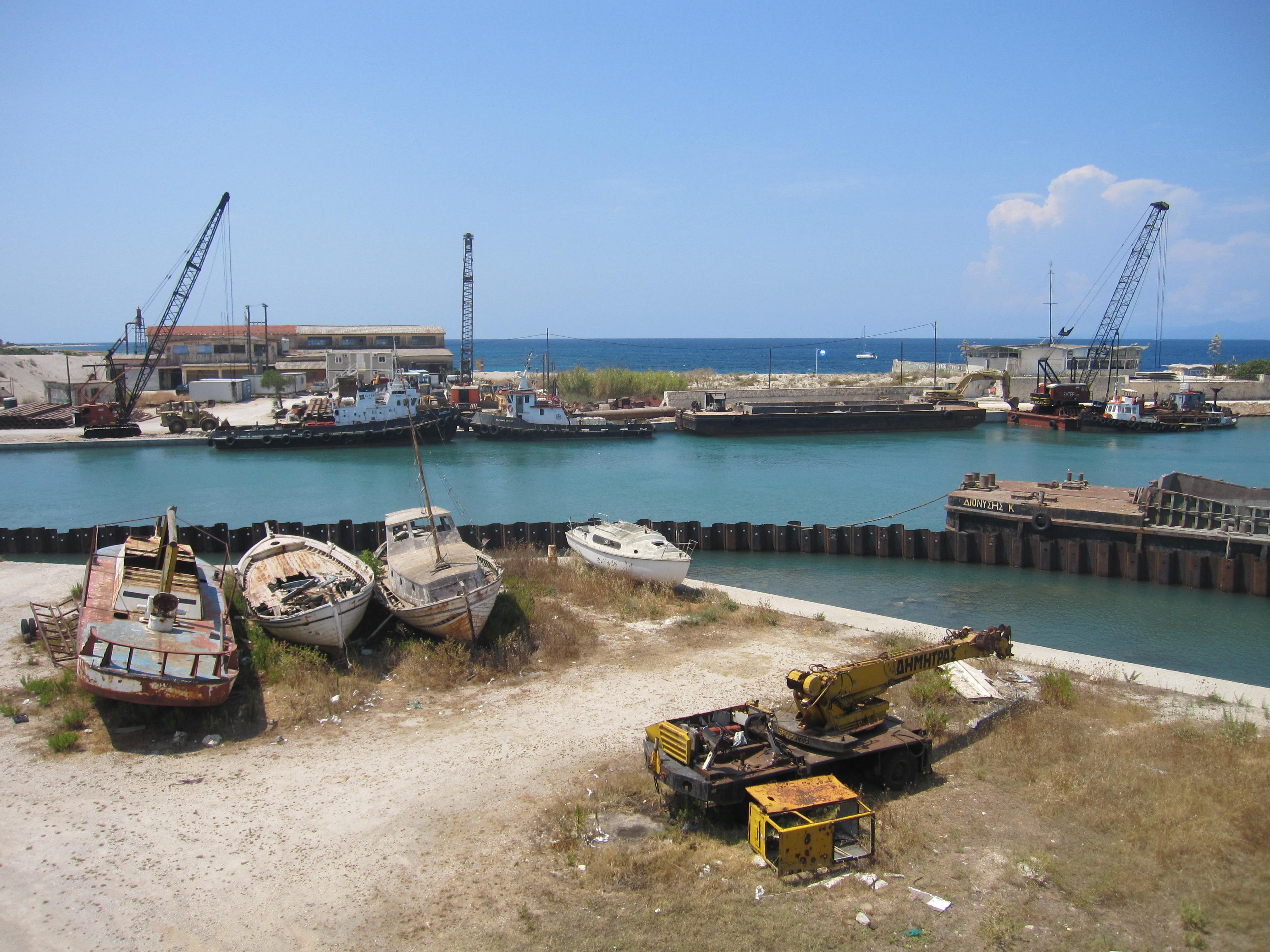 moored, mode of transportation, Lefkada, travel, sky, commercial dock, Greece, nautical vessel, machinery, architecture, transportation, ship, built structure, HD Wallpaper