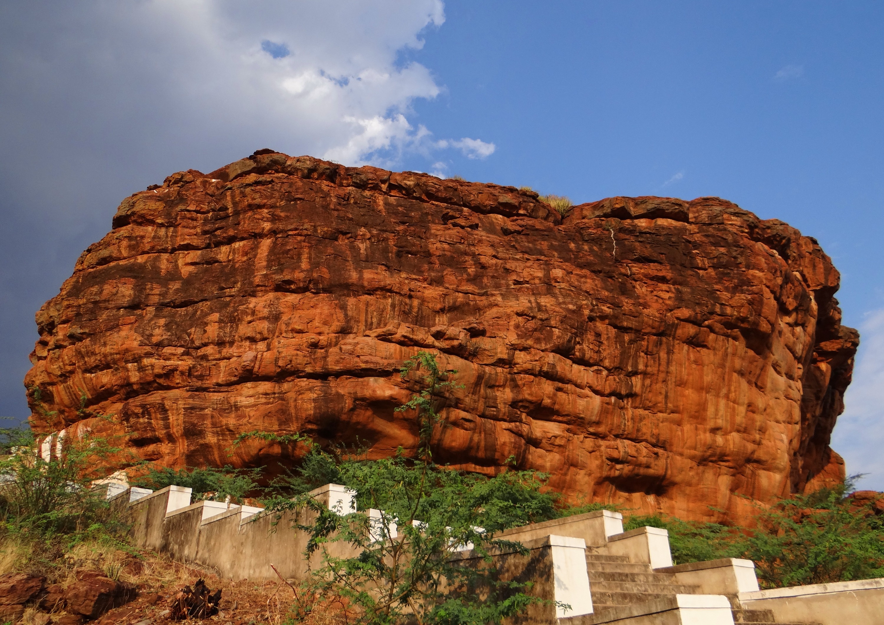 rock, tranquil scene, rocks, tourism, blue, travel, low angle view, travel destinations, sky, india, outdoors, landscape, no people, solid, badami, scenics, HD Wallpaper