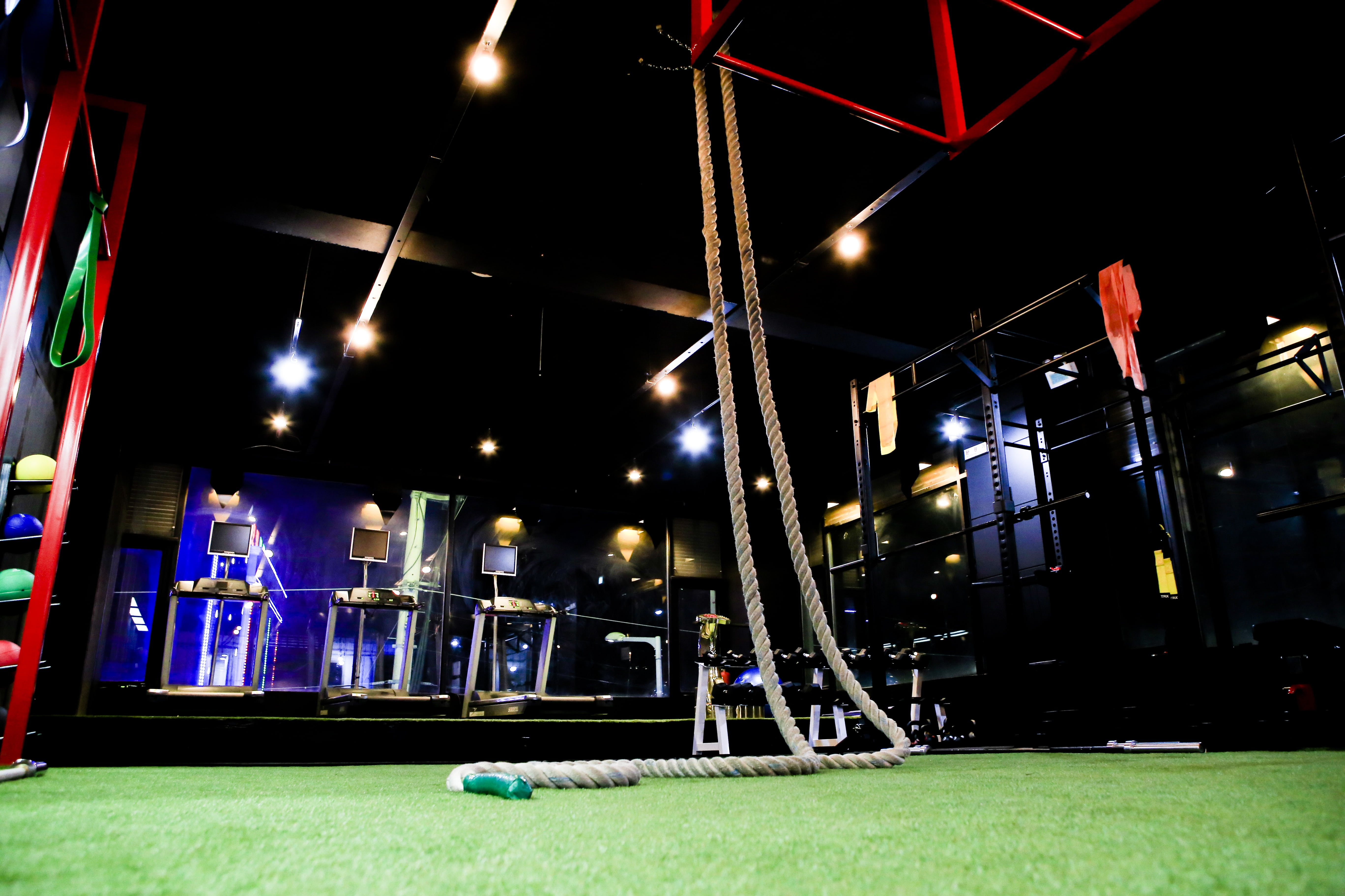 grass, rope, night, outdoors, street, exercise, green color, cross fit, no people, illuminated, health, lighting equipment, park, architecture, low angle view, HD Wallpaper