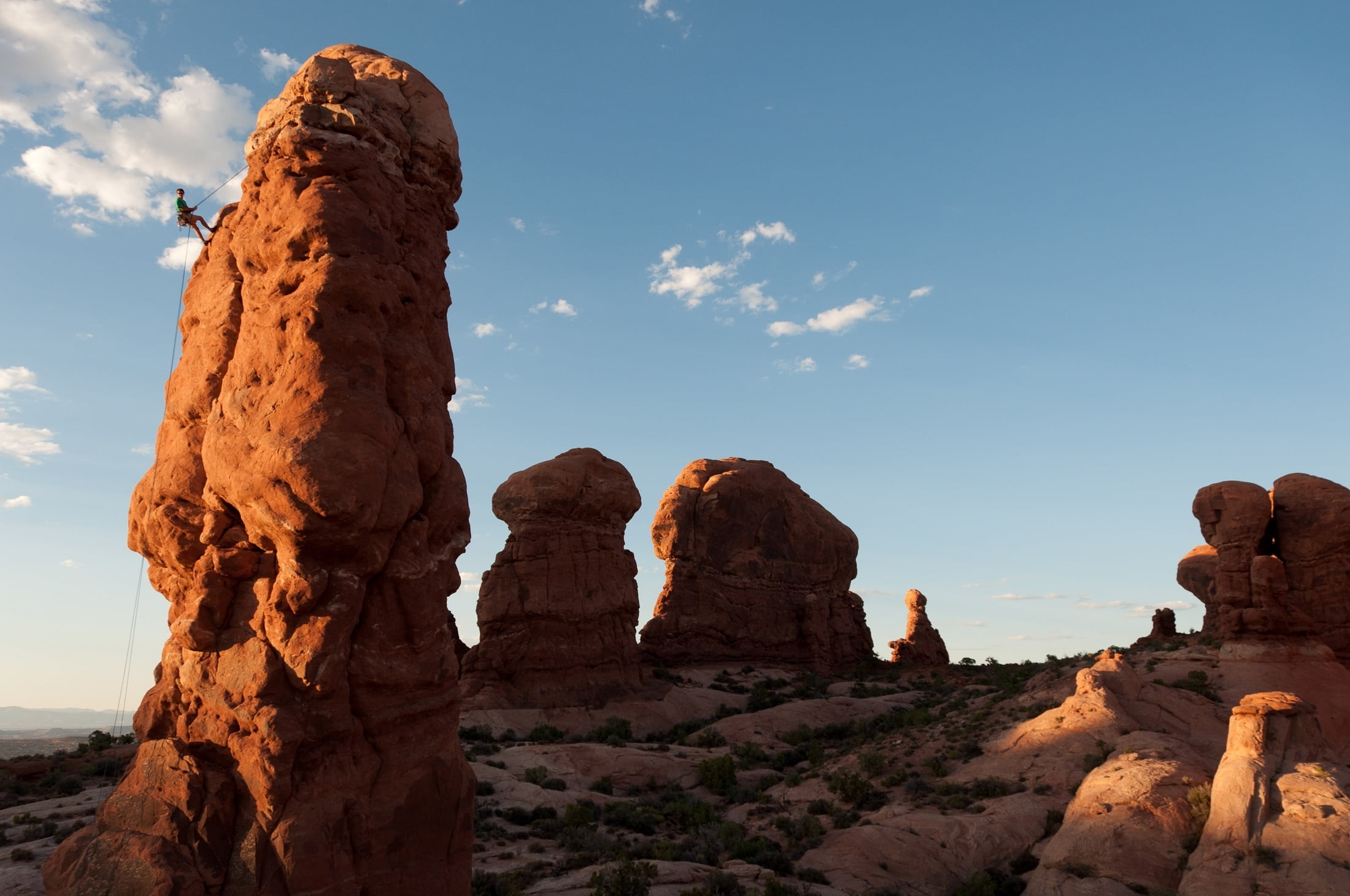 nature, no people, utah, fun, non-urban scene, rock, safety, scenics - nature, sandstone, outdoors, solid, extreme, tranquility, rappelling, tether, abseiling, HD Wallpaper