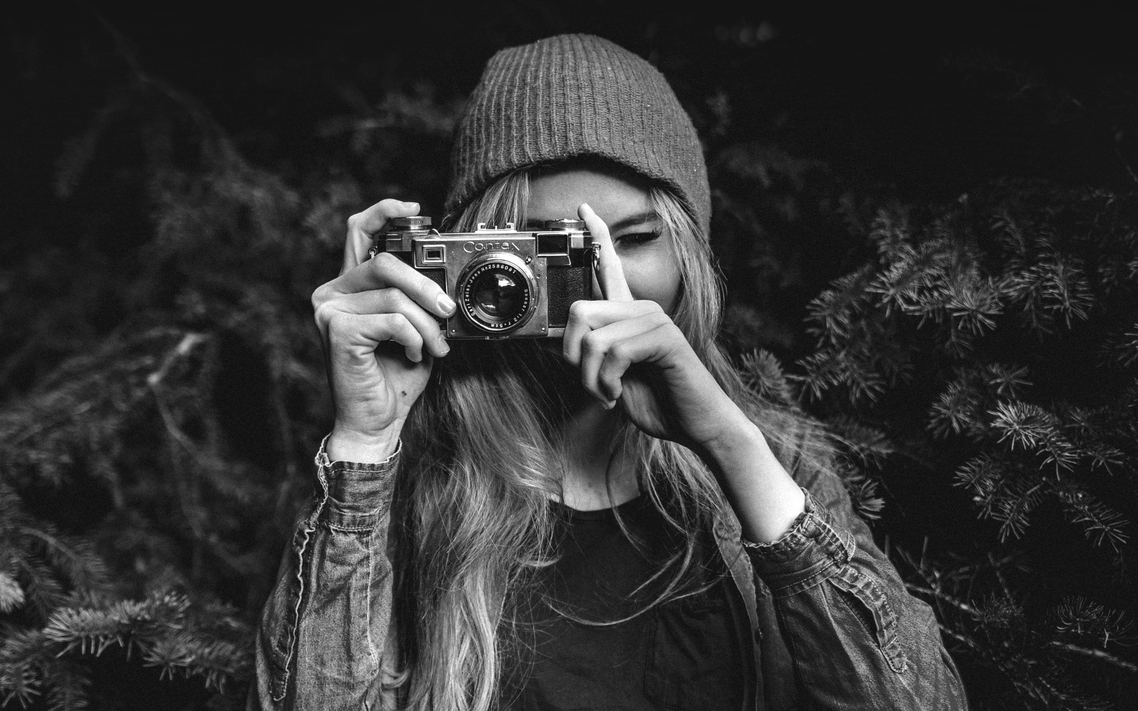 girl, dark, clothing, bw, activity, photographing, front view, digital camera, one person, cute, technology, 4K, taking, leisure activity, adult, tree, HD Wallpaper