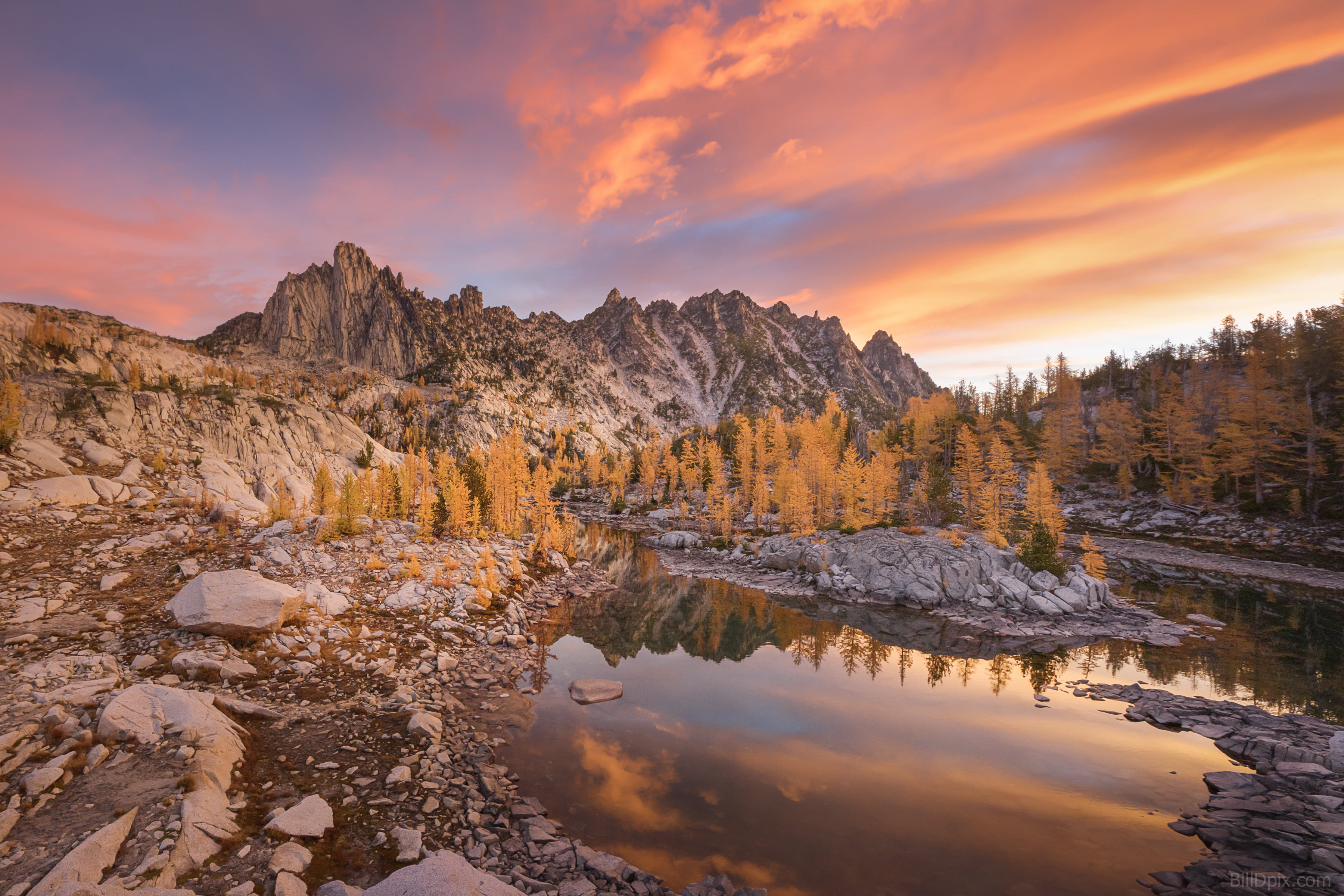 sky, Rock Formation, beauty In Nature, forest, peak, lake, mountains, rock - Object, golden  sky, mountain, outdoors, enchantments, rock, brown, larch, HD Wallpaper