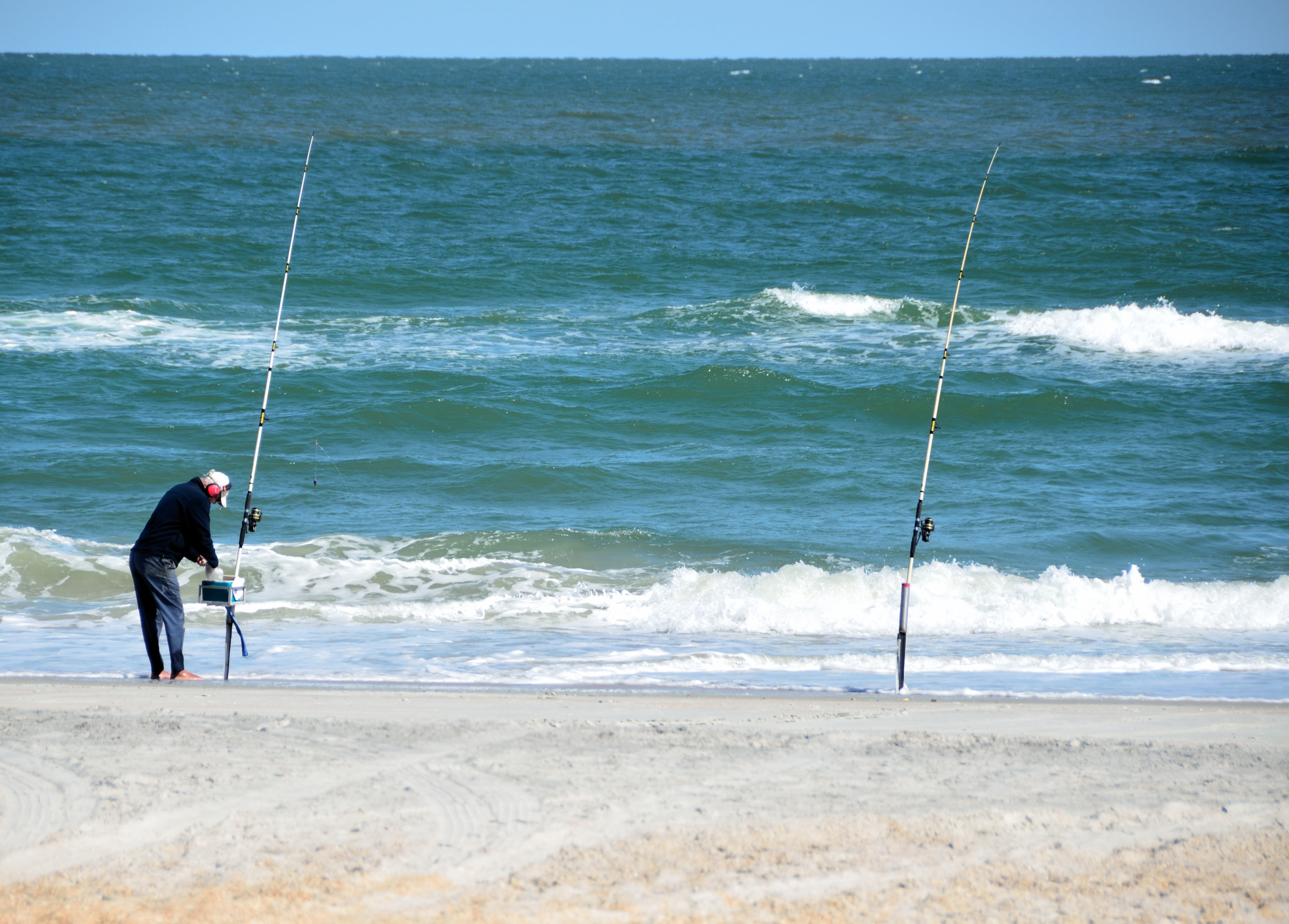 beside, sport, summer, outdoors, men, rod, activity, wave, surf fisherman, sea, beauty in nature, real people, horizon over water, day, people, fisherman, HD Wallpaper